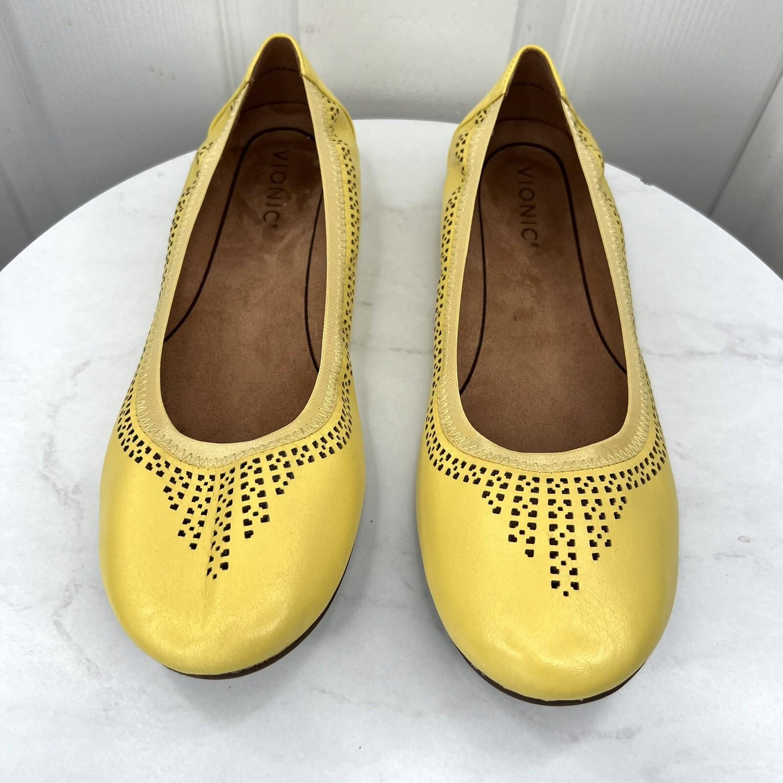 Vionic Leather Ballet Flats Shoes Size 10M Buttercup Perforated Whisper Slip On