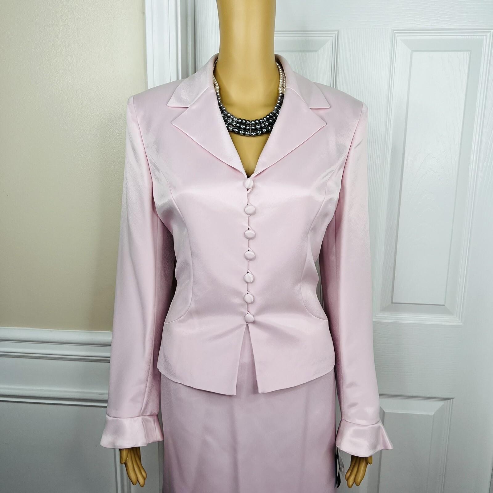10-3922.jpg Le Suit Polyester Skirt Suit Size 10P Pink Notch Collar Bell Sleeves 2PC New