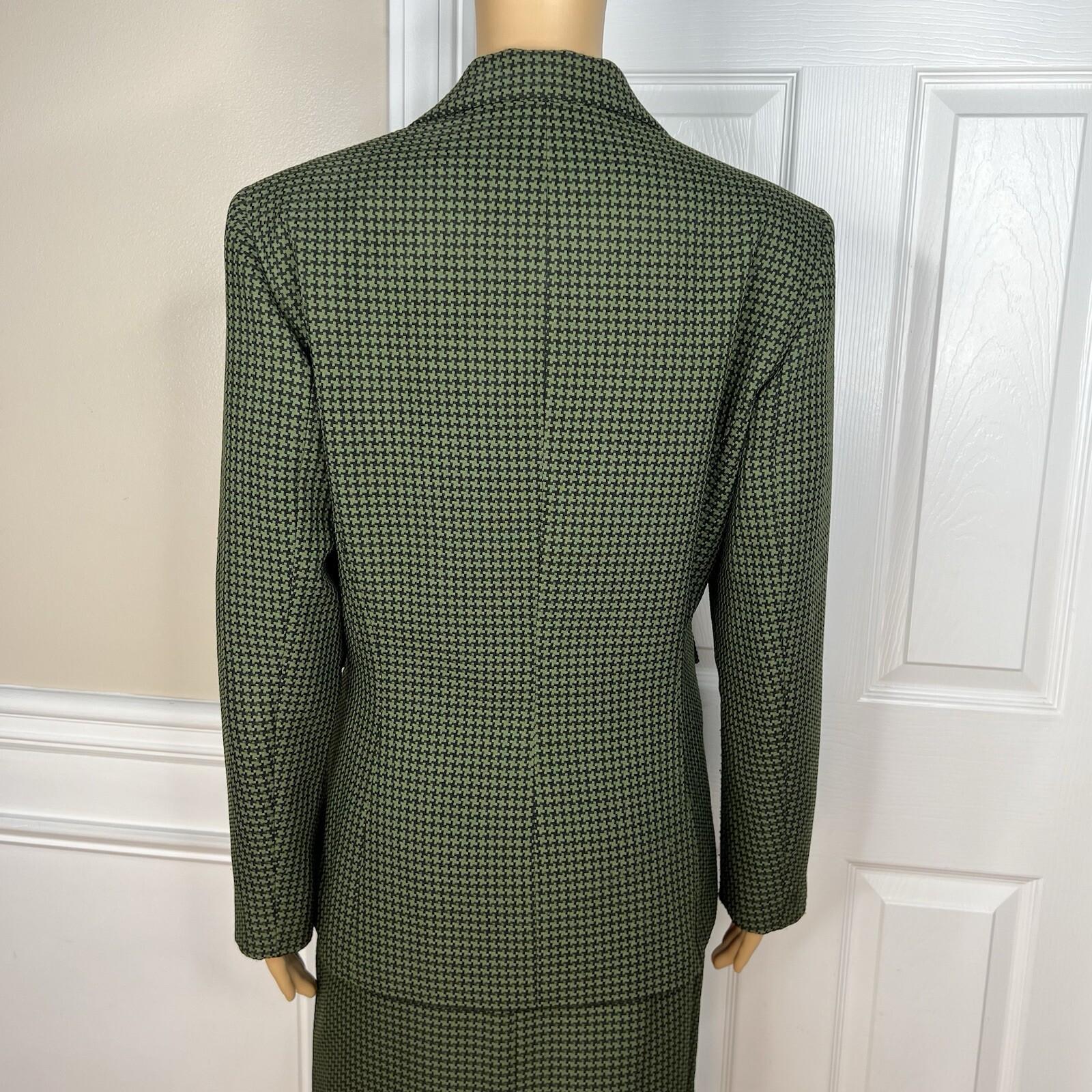 LARRY LEVINE Polyester Skirt Suit Size 12 Green Black Lined Houndstooth 2PC