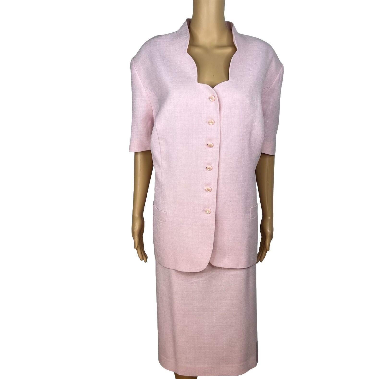 Le Suit Women Polyester Skirt Suit 22W Pink Stand Up Collar Short Sleeves 2PC