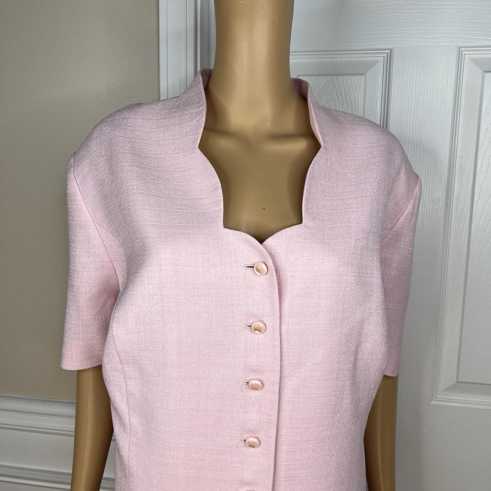 Le Suit Women Polyester Skirt Suit 22W Pink Stand Up Collar Short Sleeves 2PC