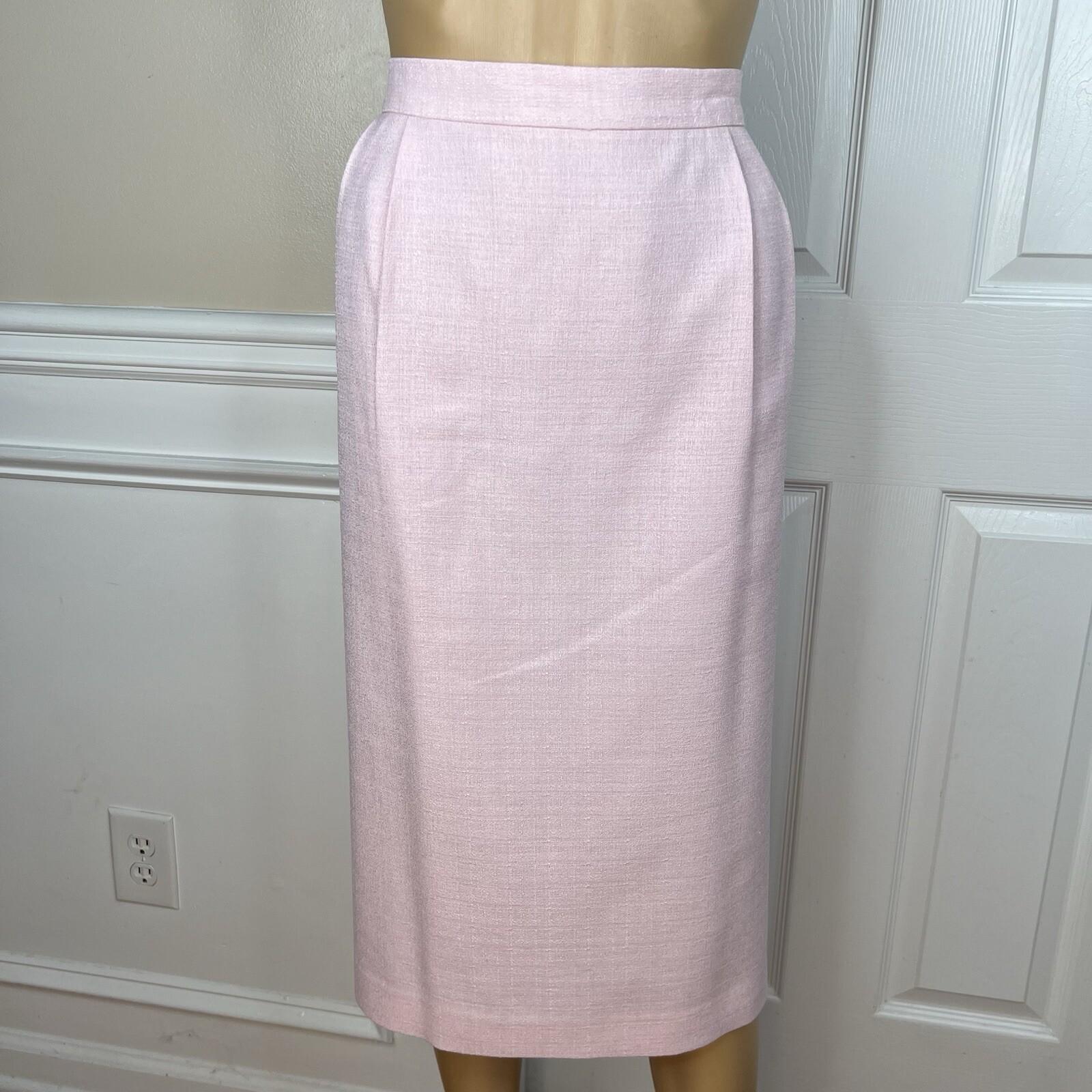 Le Suit Women Polyester Skirt Suit 22W Pink Stand Up Collar Short Sleeves 2PC