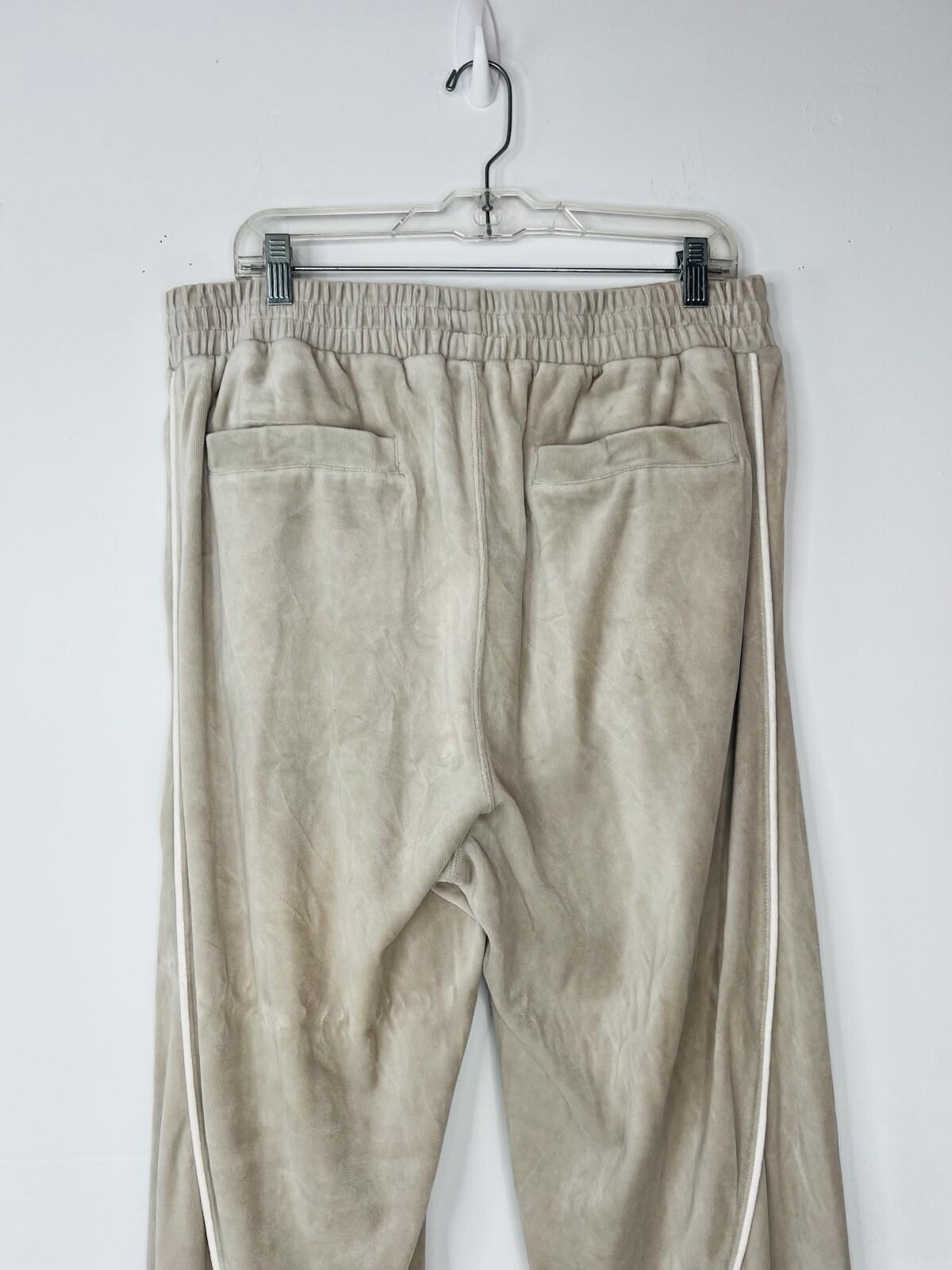 10-4080.jpg Sean John Men Vtg Velour Track Jogger XL Pants Beige Athleisure Sportswear Y2K