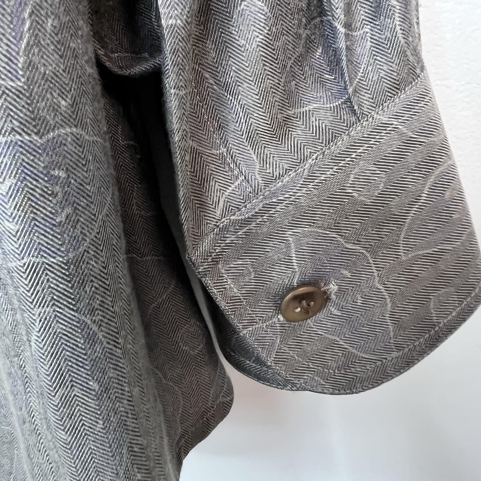 10-4325.jpg Mondo Di Marco Rayon Polyester Button Up Shirt XL Gray Long Sleeve Made In Italy