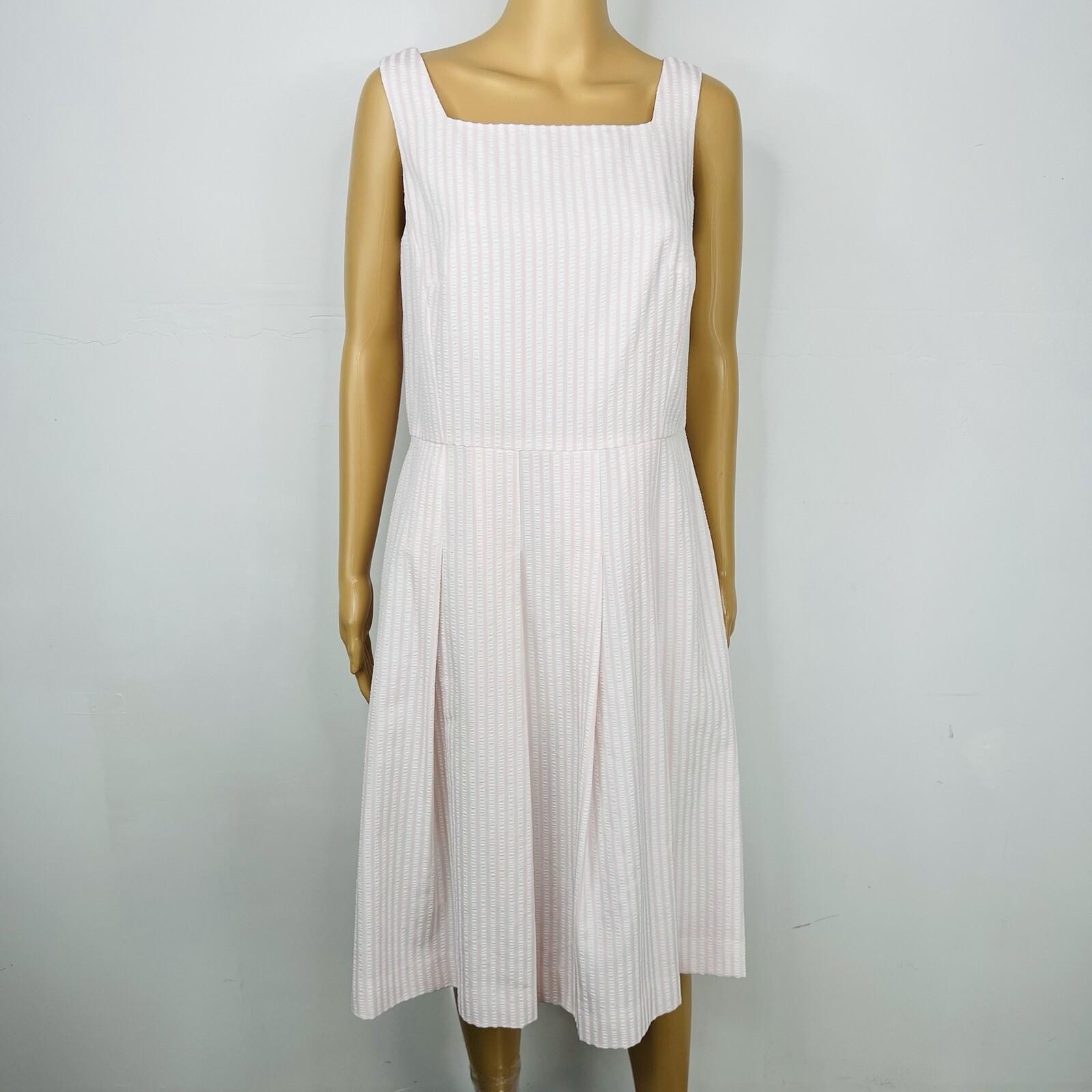10-4423.jpg Talbots Dress Suit Size 8 White Rose Seersucker Lined Pleated Flare Cocktail