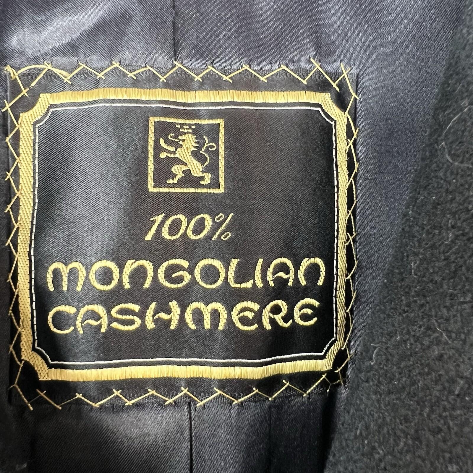 10-4438.jpg The Halle Bro Co Vintage 100% Mongolian Cashmere Coat 48 Black One Vent Lined