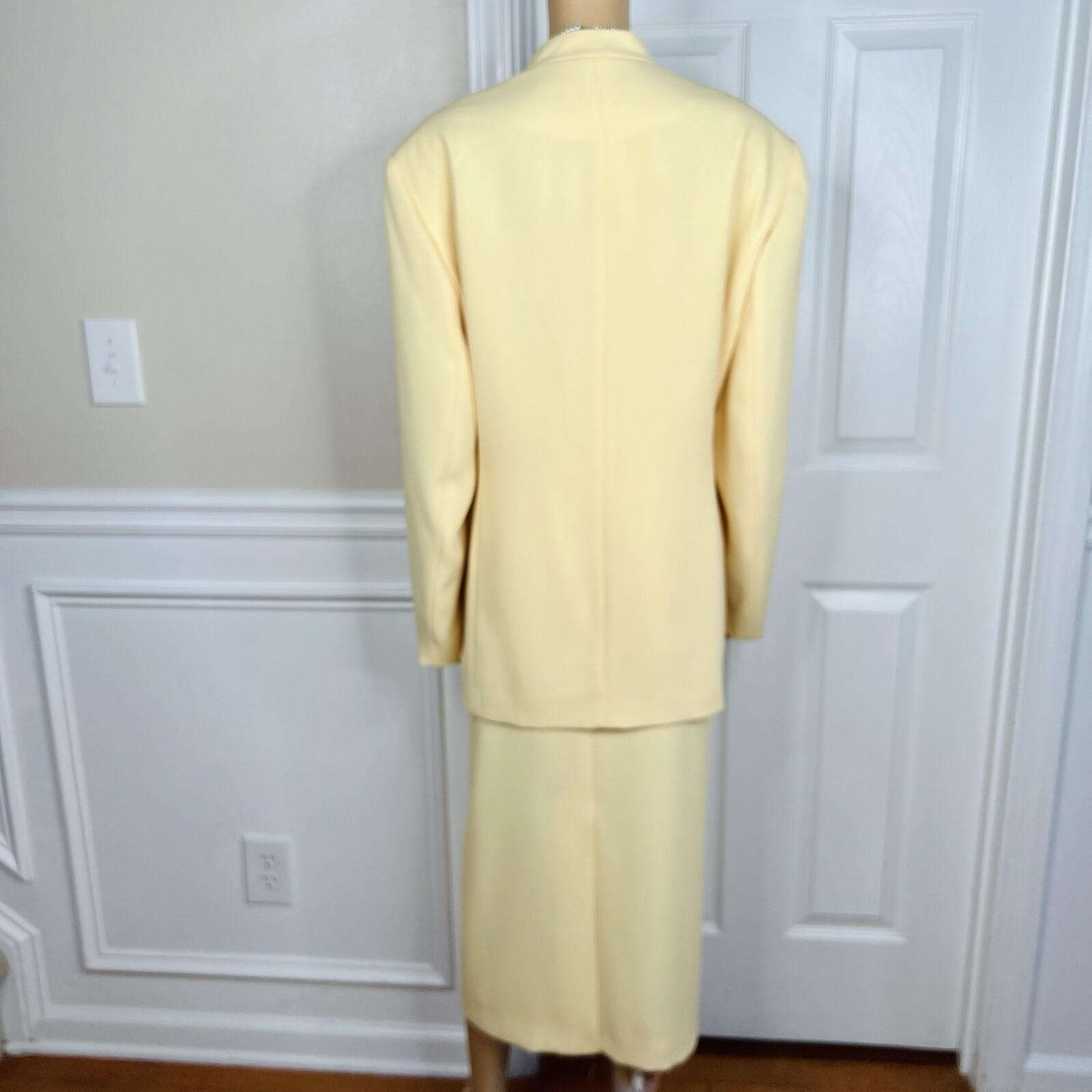 Donna Vinci Polyester Beaded Butter Skirt Suit 20 Lined Collarless Cocktail 2PC