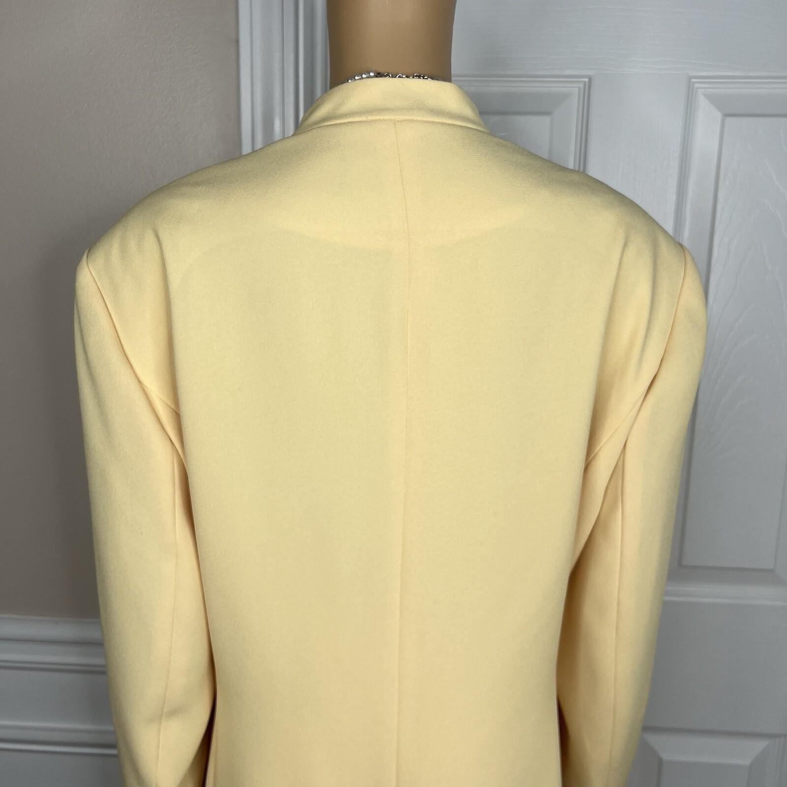 Donna Vinci Polyester Beaded Butter Skirt Suit 20 Lined Collarless Cocktail 2PC