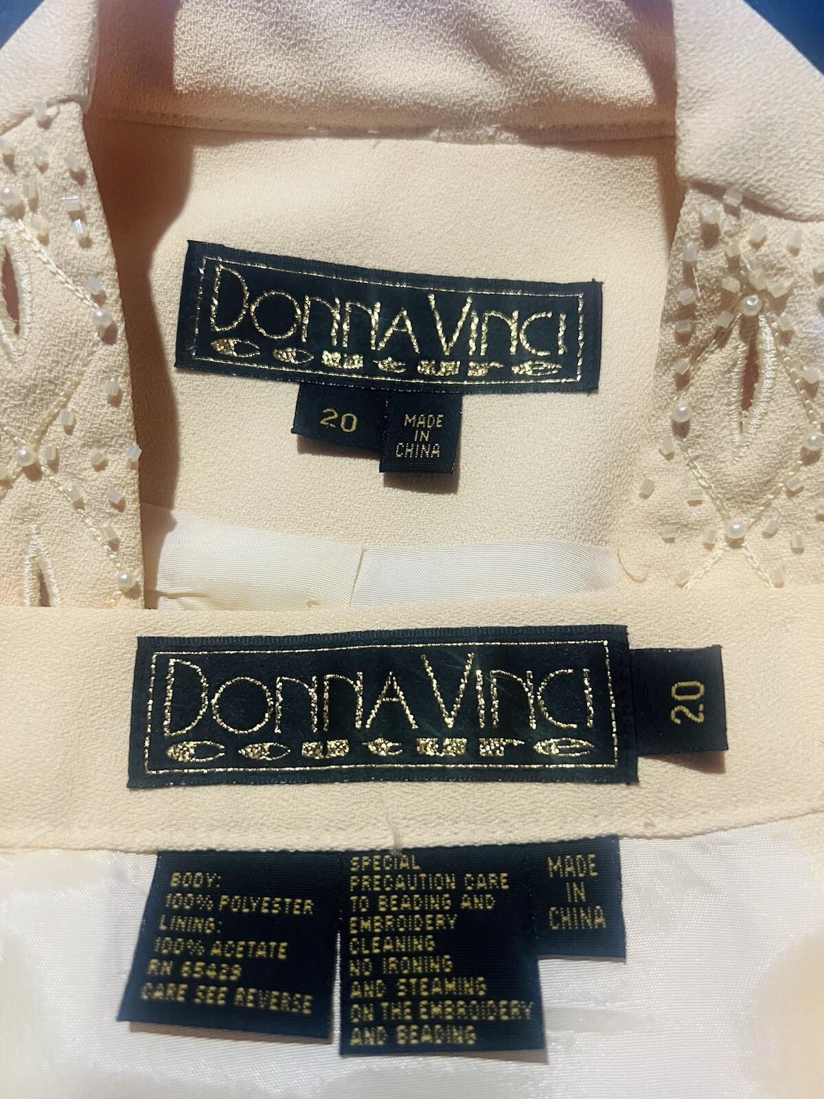 Donna Vinci Polyester Beaded Butter Skirt Suit 20 Lined Collarless Cocktail 2PC
