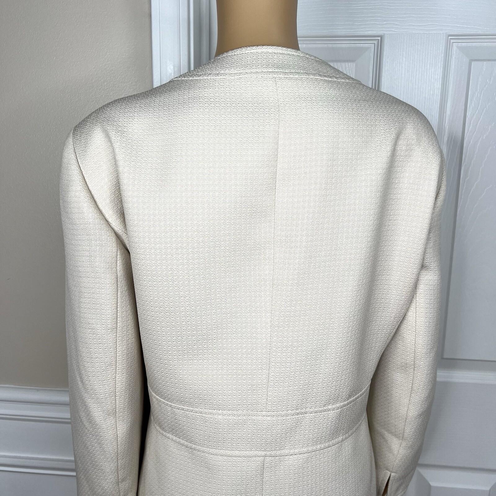 Le Suit Women Polyester Skirt Suit Size 22W Beige 3/4 Sleeves Collarless 2PC