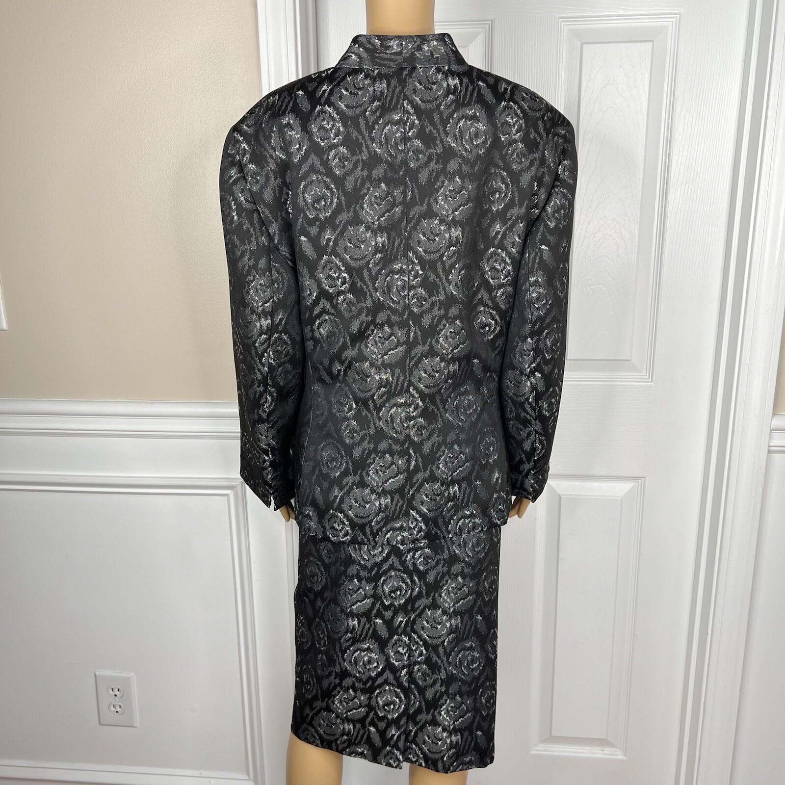 Le Suit Polyester Skirt Suit Size 24W Black White Floral Shawl Collar Lined 2PC
