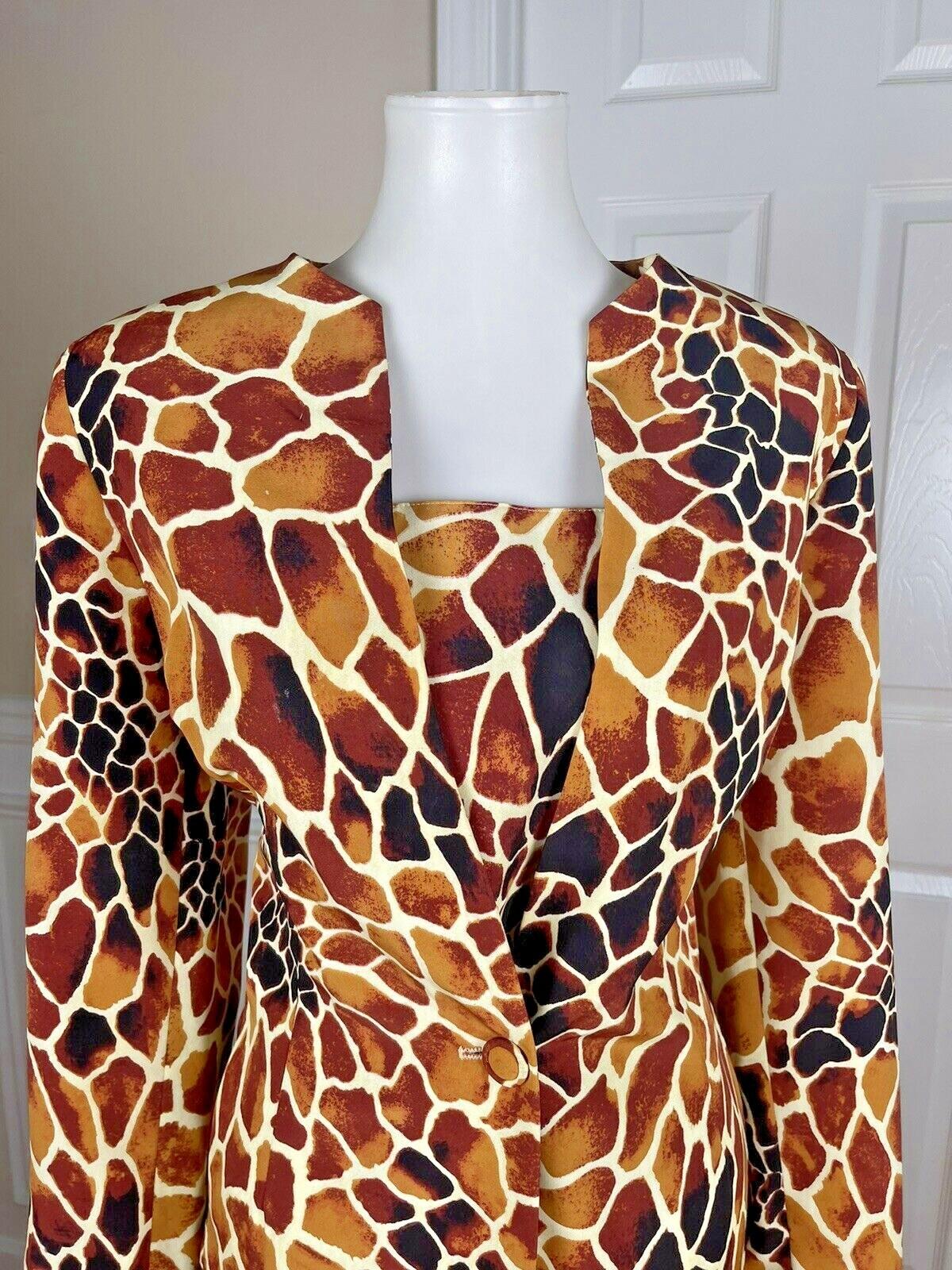 EMR Women 2PC Abstract Print Polyester Lined Collarless Skirt Suit Size 10