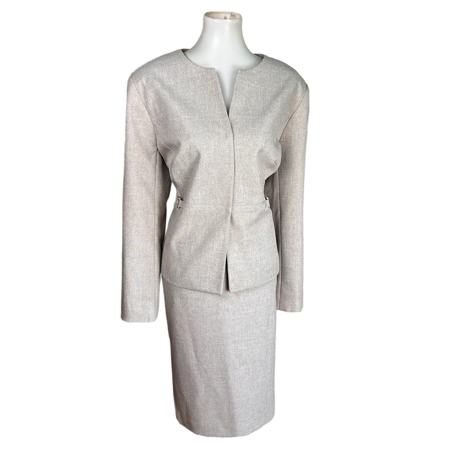10-500.jpg New ISABELLA 2PC Polyester Lined Collarless Skirt (Size 16) Suit (Size 18)