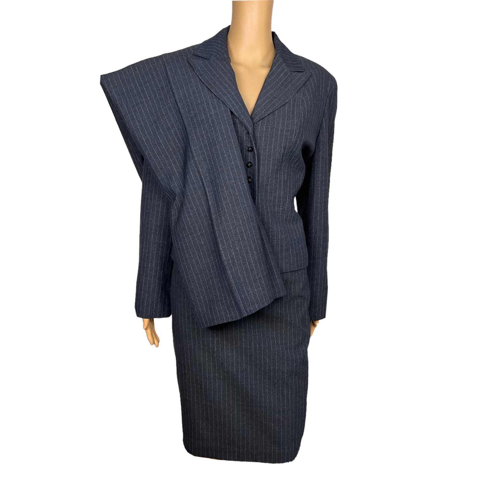 10-5033.jpg Larry Levine Spandex Rayon Polyester Pant Skirt Suit Size 8 Gray Lined 3PC New