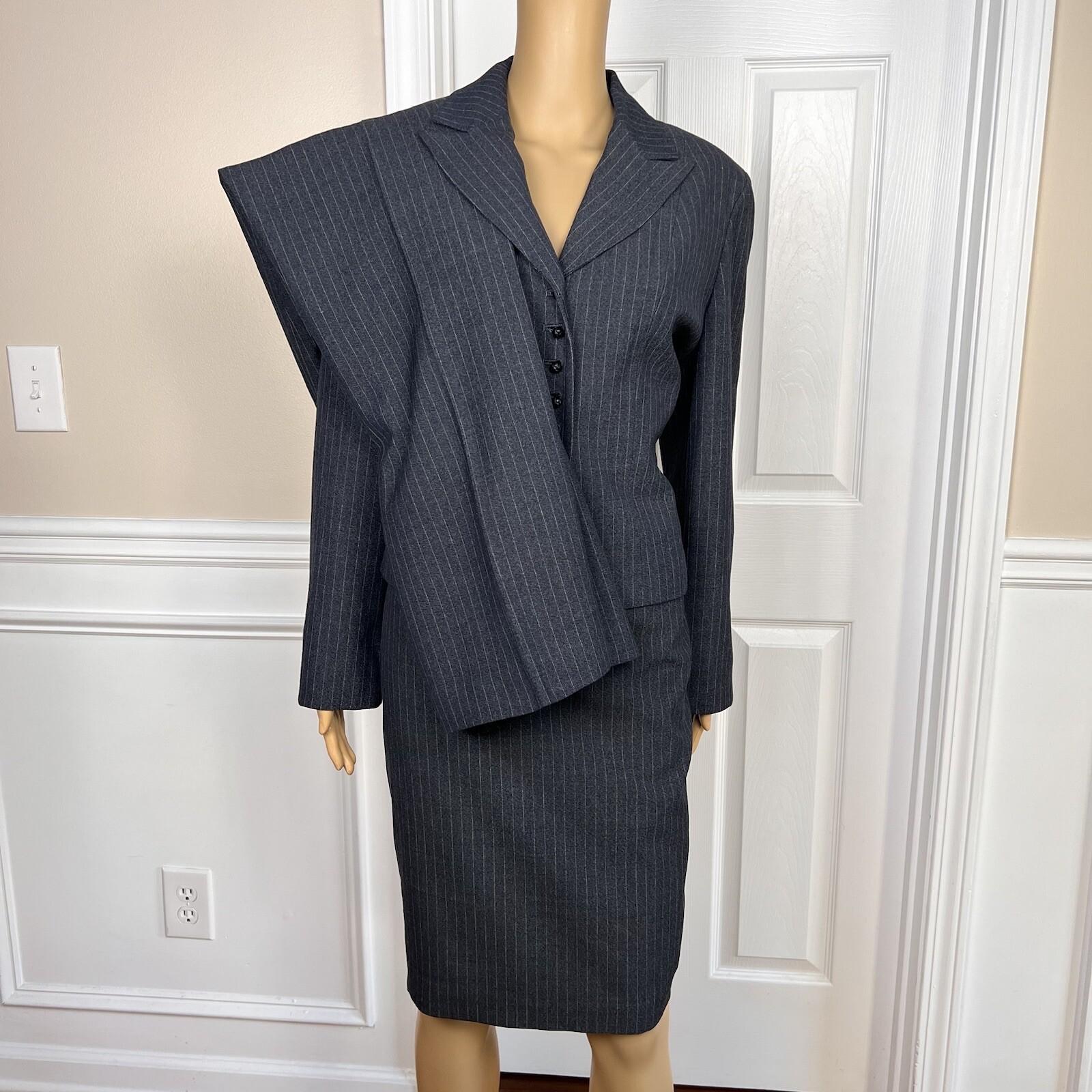 10-5034.jpg Larry Levine Spandex Rayon Polyester Pant Skirt Suit Size 8 Gray Lined 3PC New