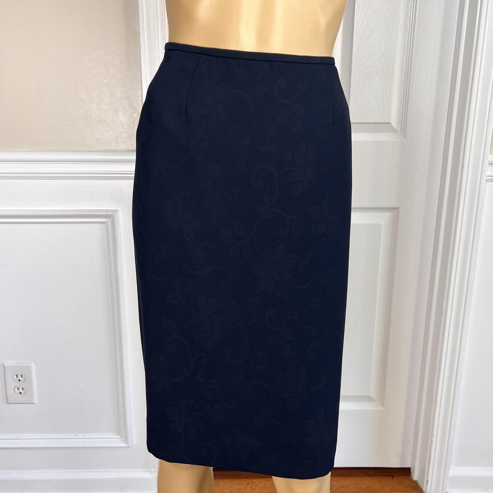 Le Suit Polyester Skirt Suit Size 10P Navy Blue Floral Stand Up Collar 2PC New