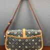 DOONEY & BOURKE Leather Shoulder Bag Monogram Leather Small Flap Charm Retro 90s