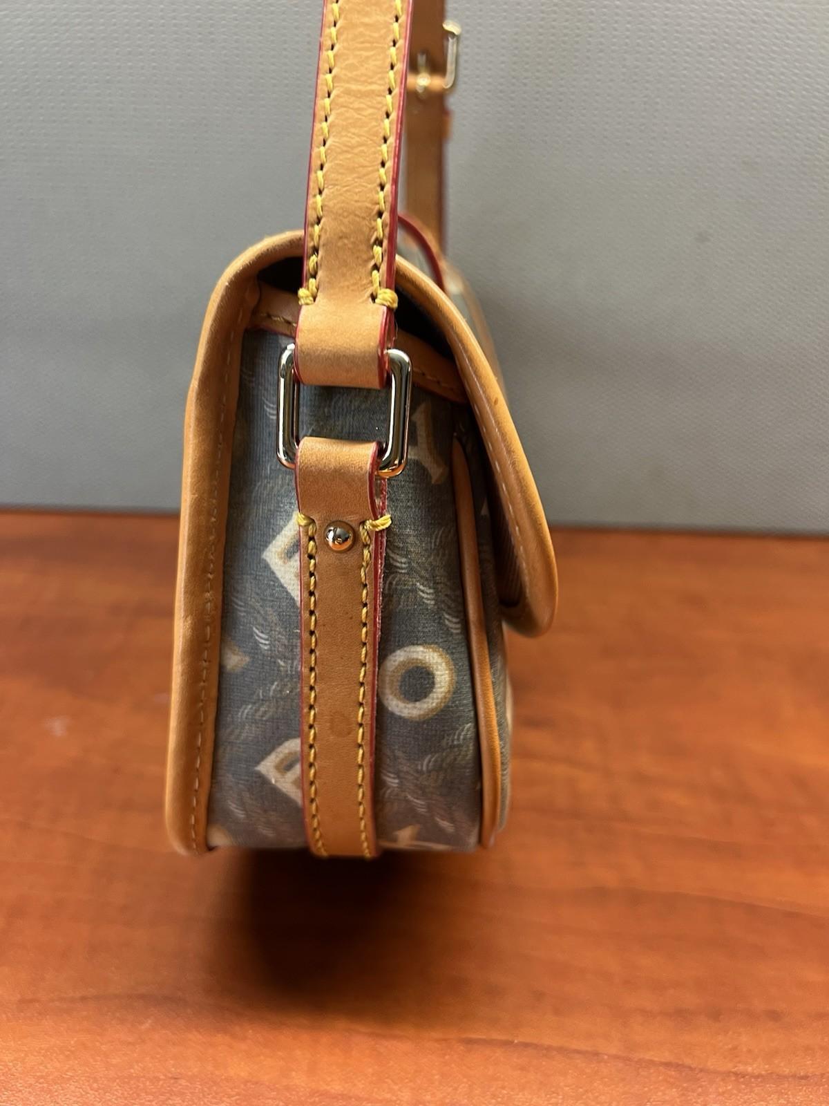 DOONEY & BOURKE Leather Shoulder Bag Monogram Leather Small Flap Charm Retro 90s