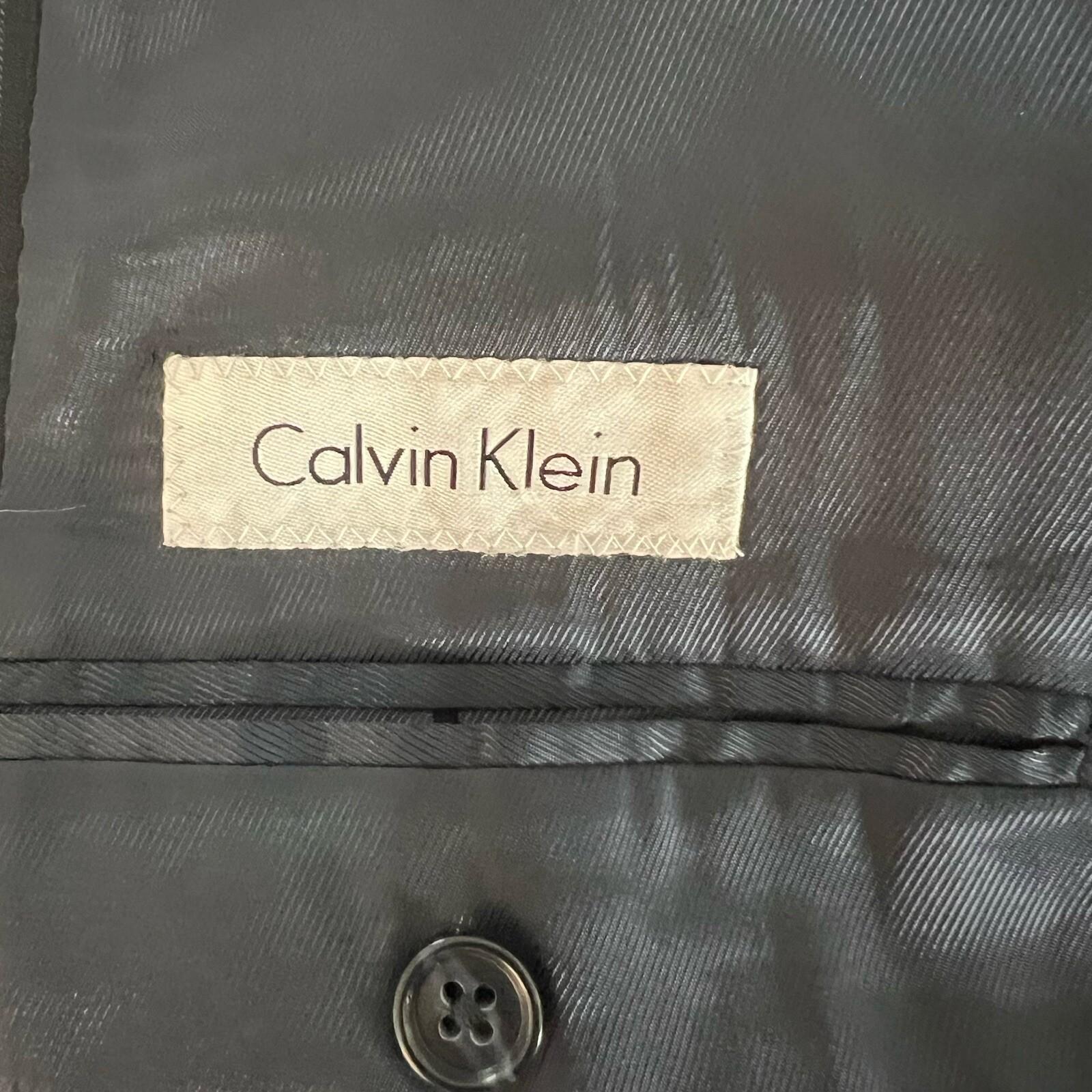 Calvin Klein Wool Suit 42R Pants 35x30 Black Striped Slim Fit Notch Collar 2PC