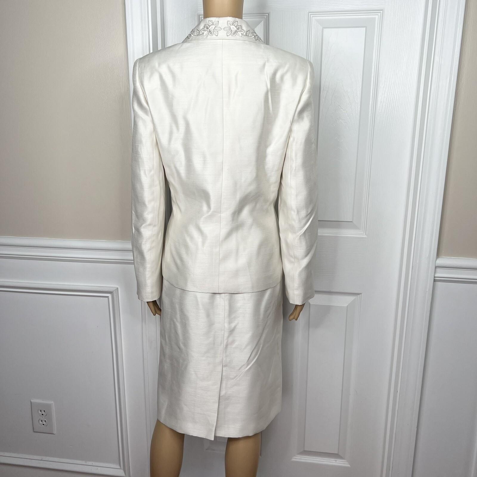 LE SUIT Polyester Rayon Skirt Suit Size 8 Off White Embroidered Beaded 2PC New