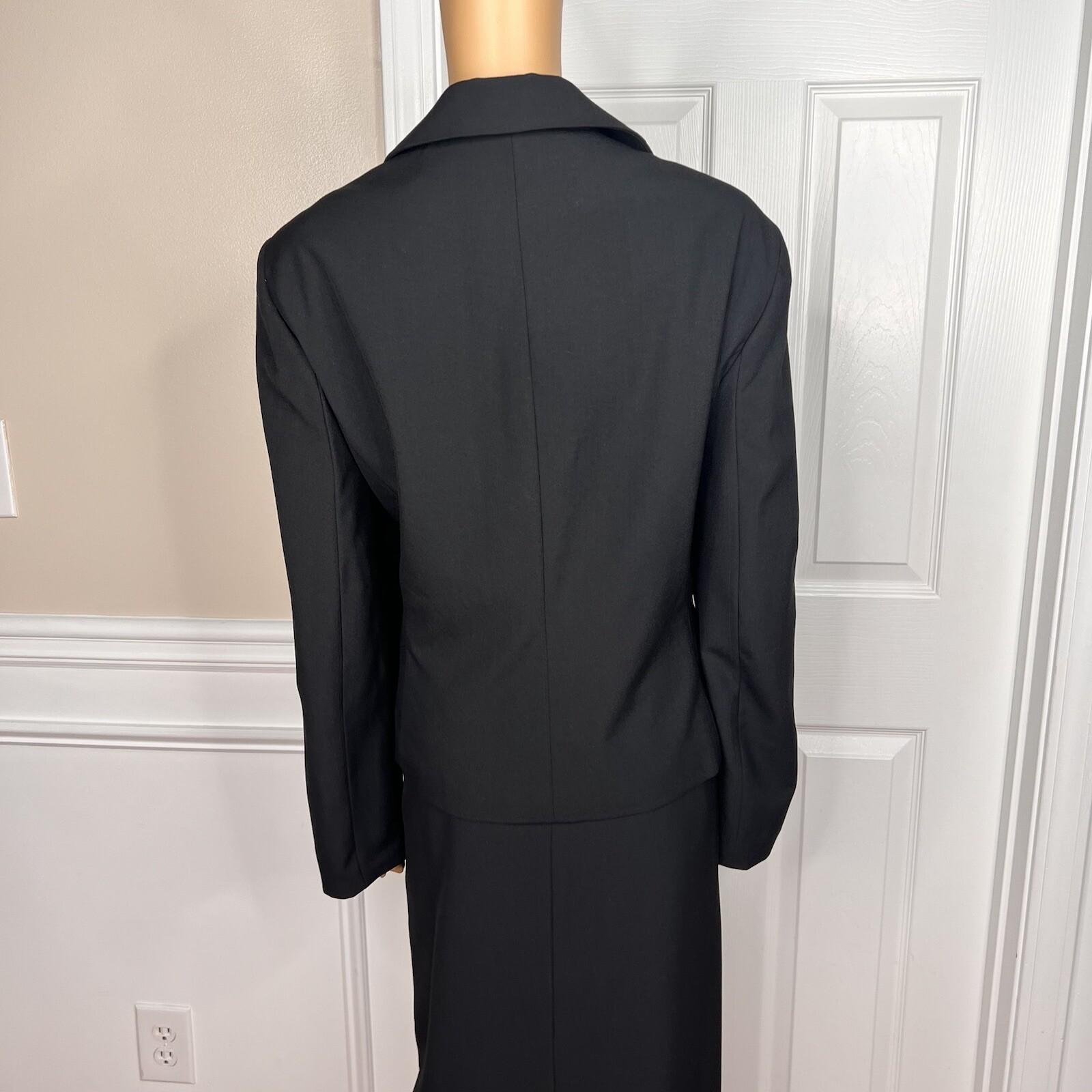 Larry Levine Polyester Rayon Spandex Skirt Suit Size 18 Black Ruffle Belted 2PC