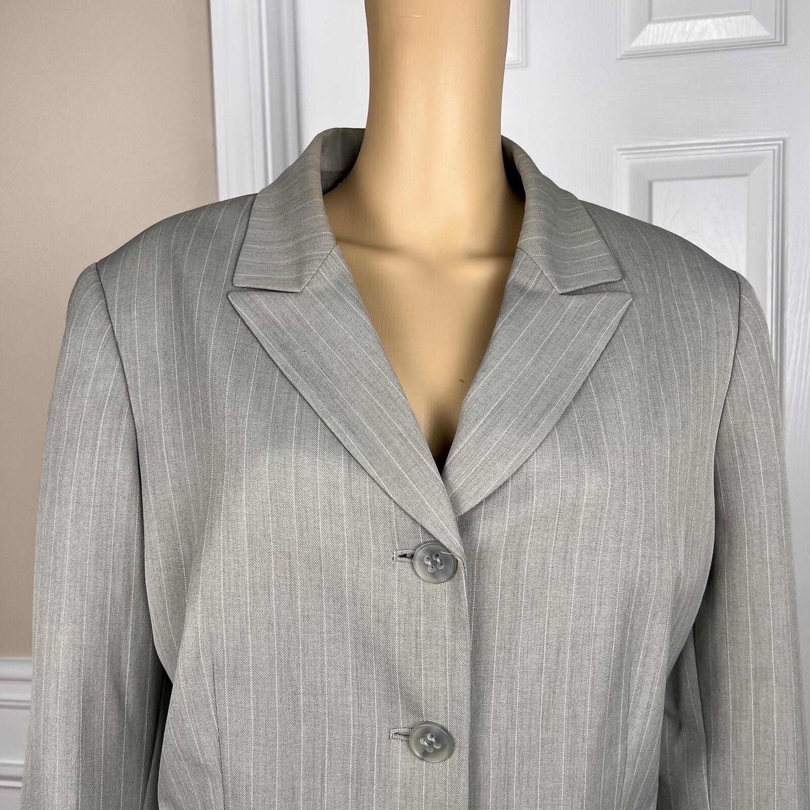 Collections For Le Suit Polyester Rayon Pant Suit Size 18 Gray Striped 2PC