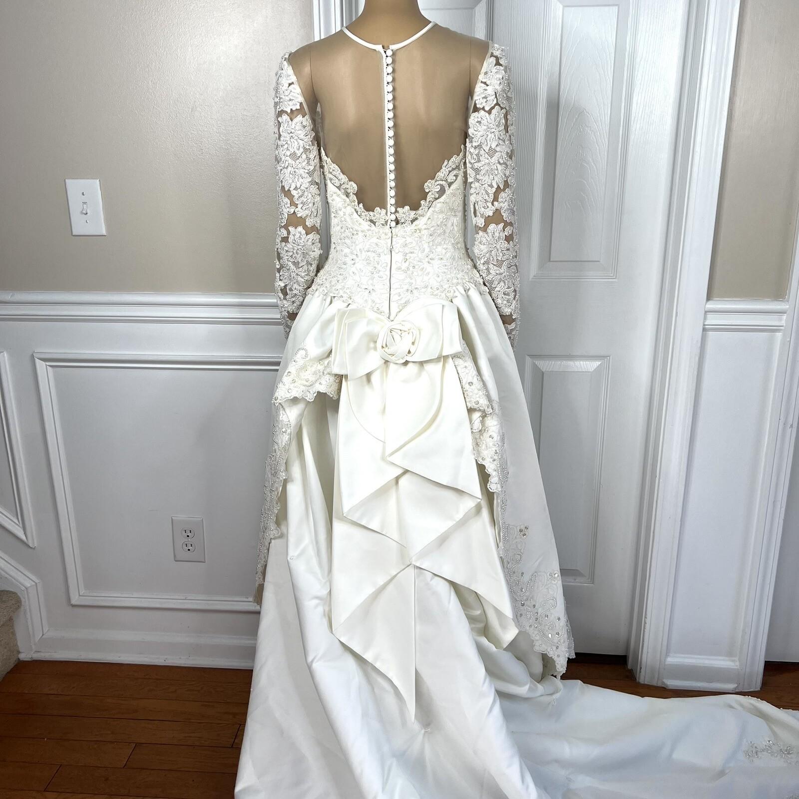 Oleg Cassini Off White Beaded Bodice Long Sleeves Trumpet Wedding Dress Size 8