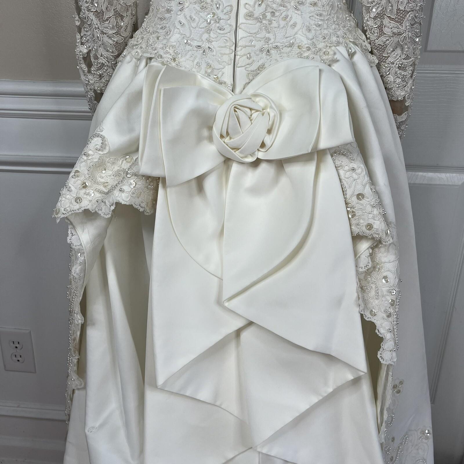 Oleg Cassini Off White Beaded Bodice Long Sleeves Trumpet Wedding Dress Size 8