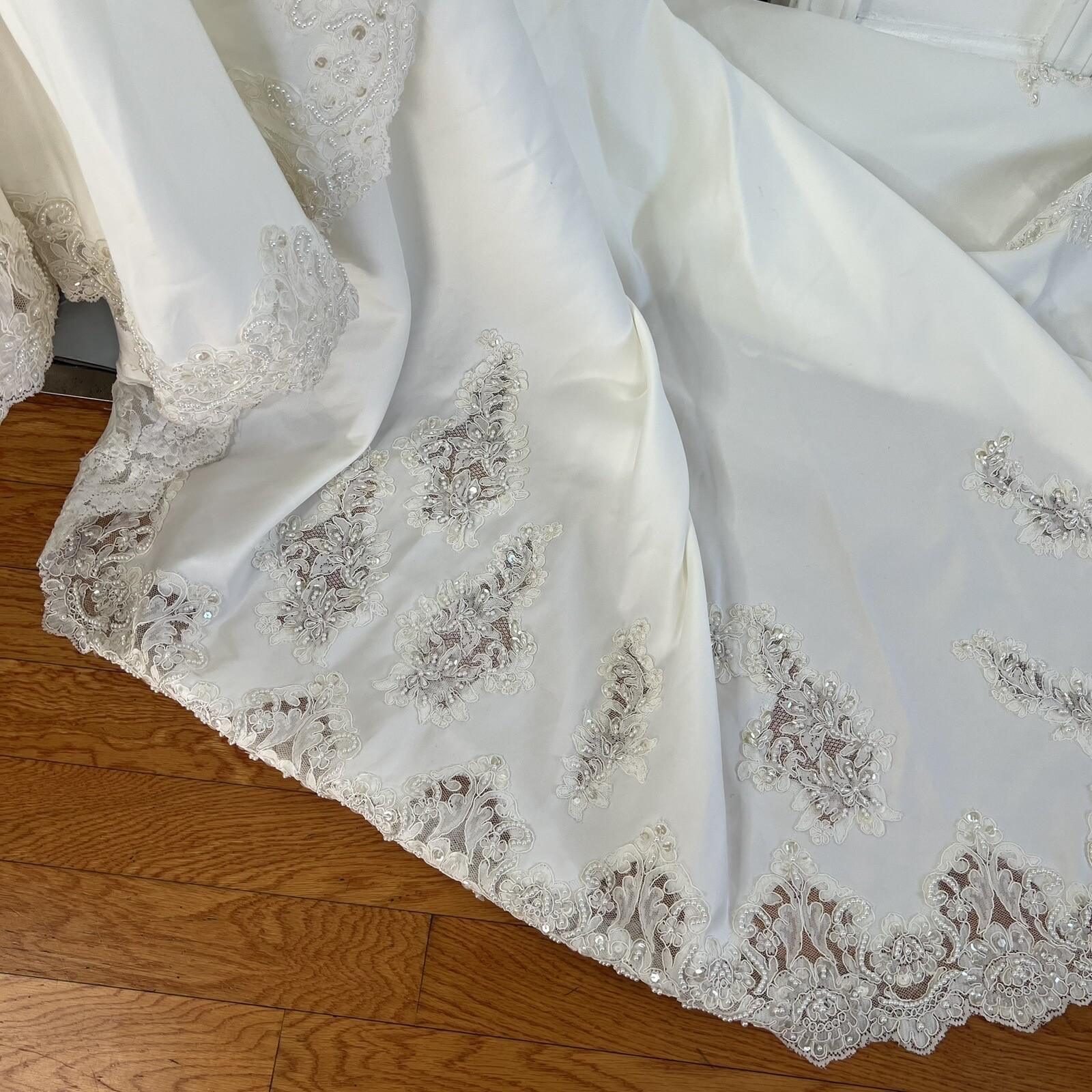 Oleg Cassini Off White Beaded Bodice Long Sleeves Trumpet Wedding Dress Size 8