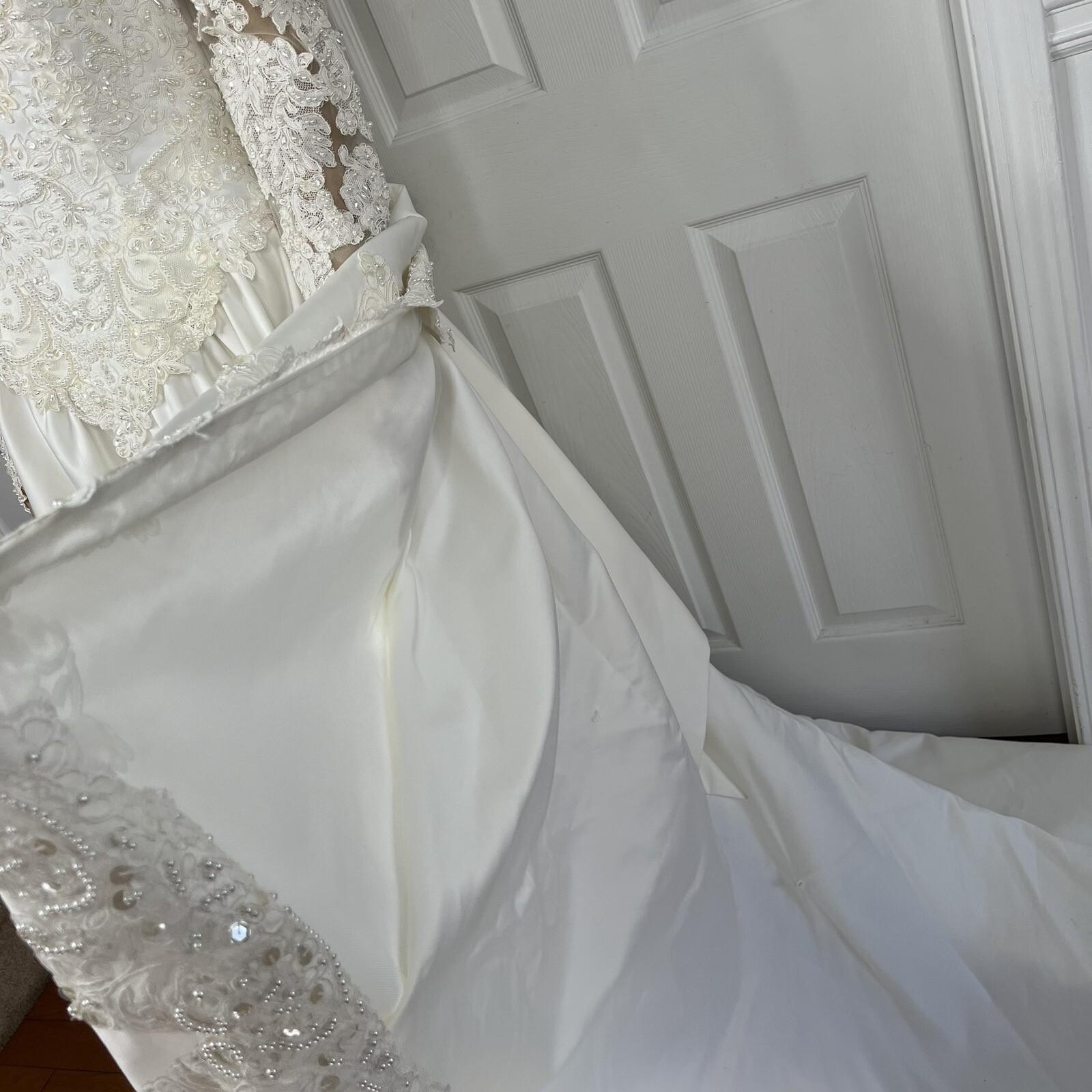 Oleg Cassini Off White Beaded Bodice Long Sleeves Trumpet Wedding Dress Size 8