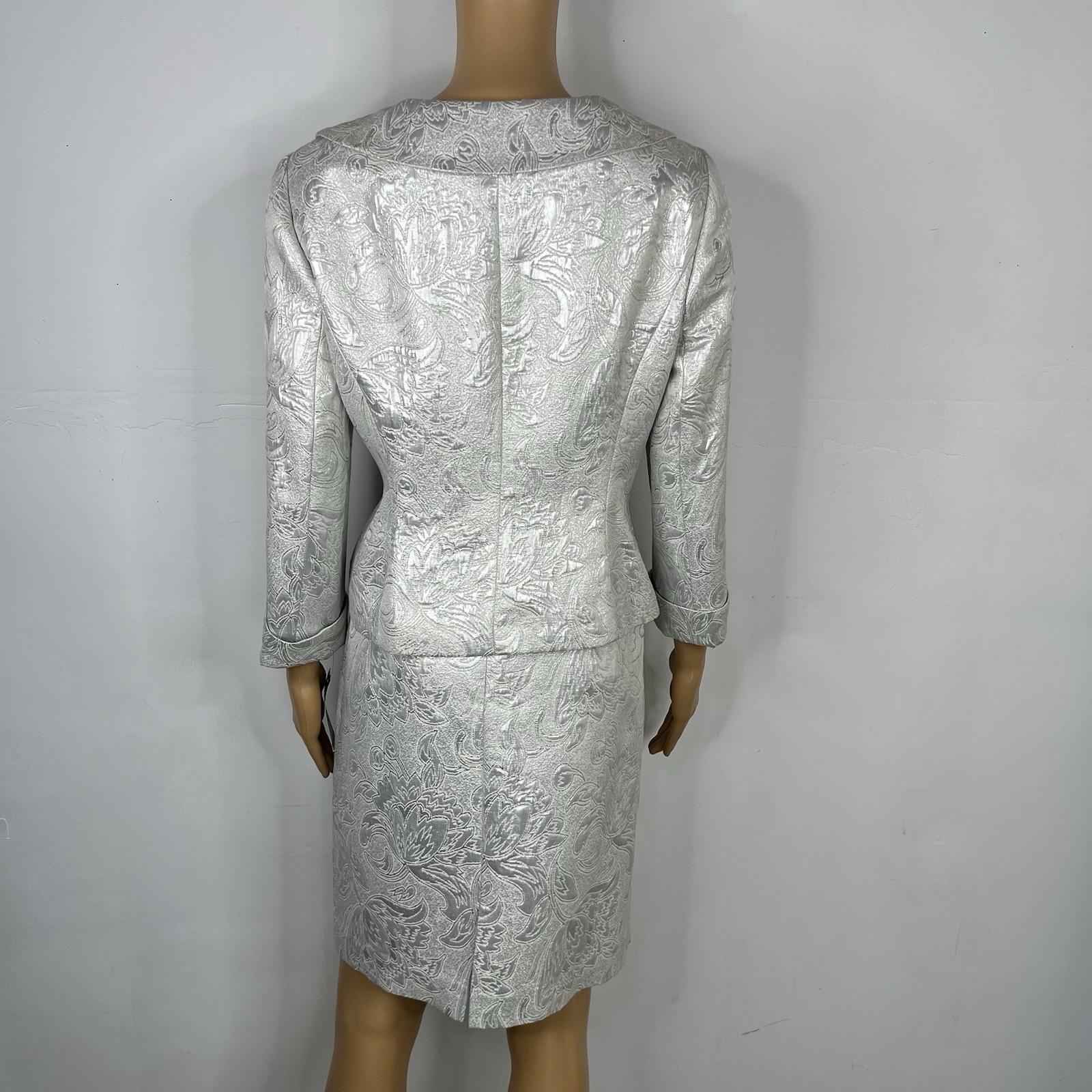 Jones New York Cotton Metallic Skirt Suit 12P Silver Shawl Collar 3/4 Timeless