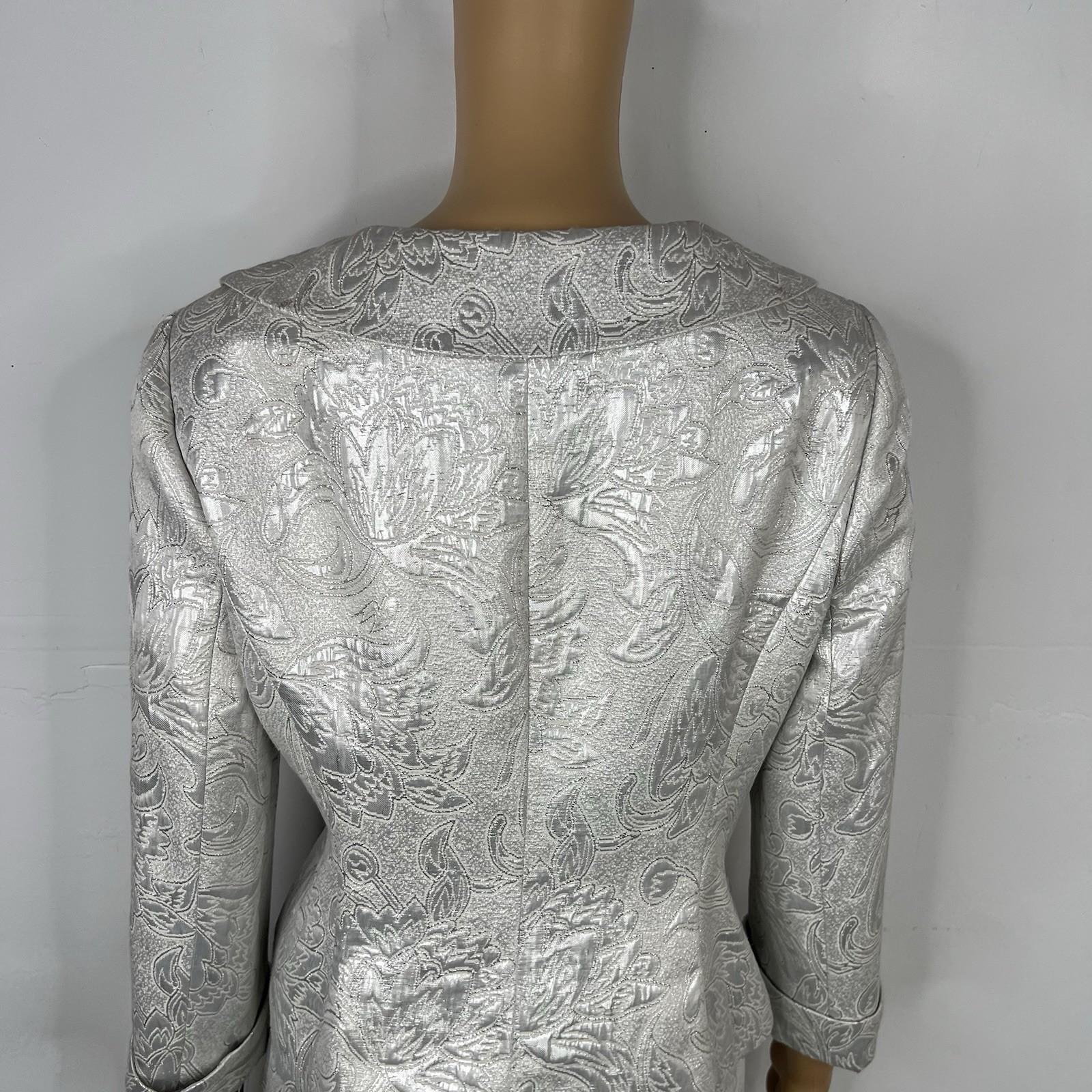 Jones New York Cotton Metallic Skirt Suit 12P Silver Shawl Collar 3/4 Timeless