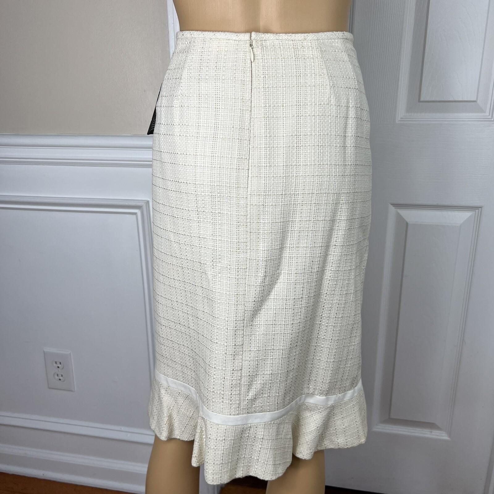 Le Suit Tweed Skirt Suit Size 10 Off White Ruffle 2 Piece Notch Collar Women New