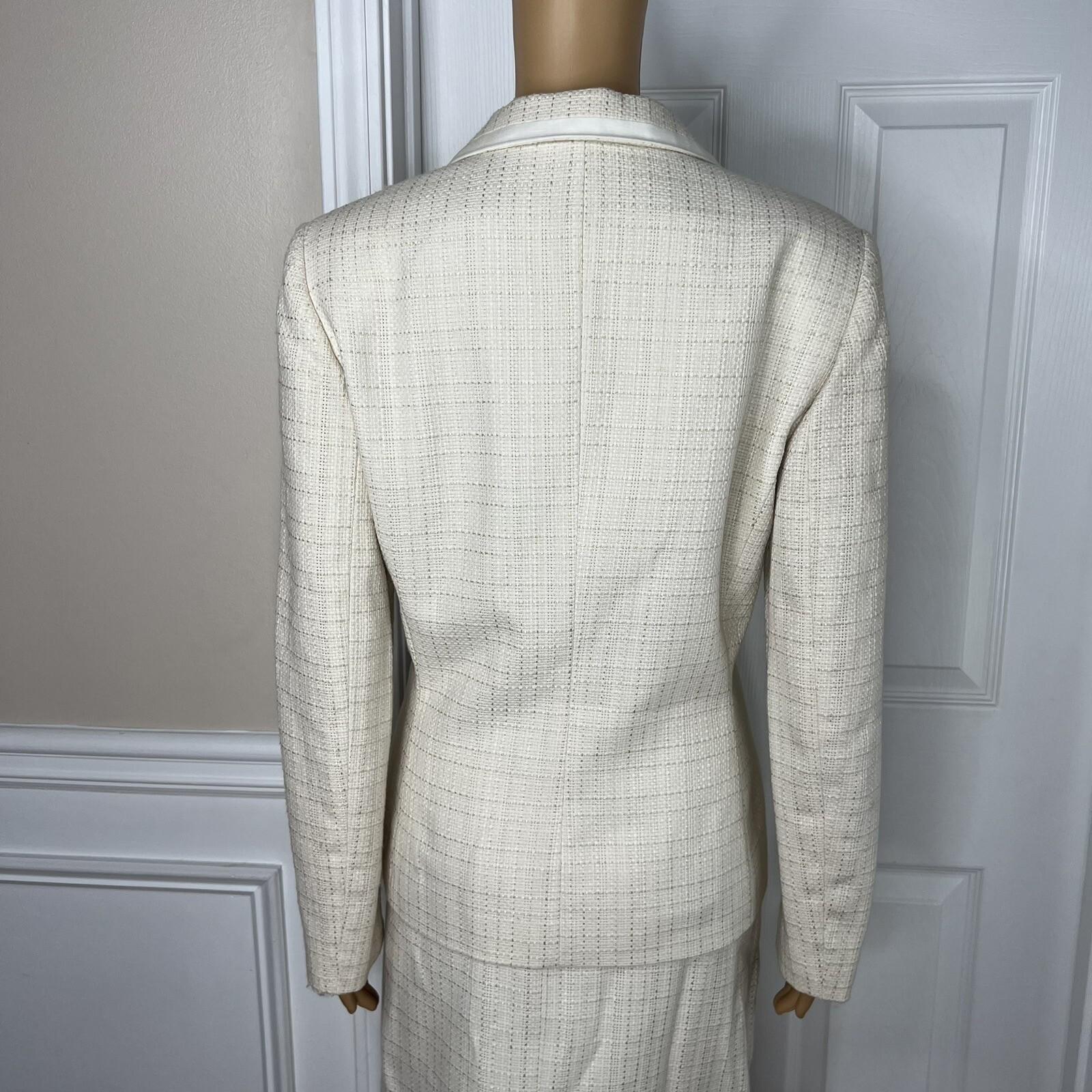 Le Suit Tweed Skirt Suit Size 10 Off White Ruffle 2 Piece Notch Collar Women New