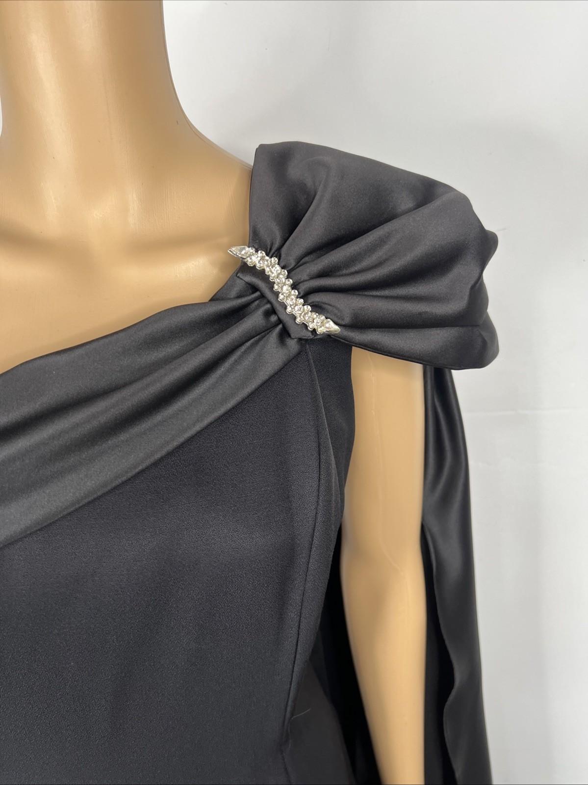 10-6146.jpg Dave & Johnny VTG One Shoulder Maxi Gown Size 6/8 Black Draped Neckline Formal