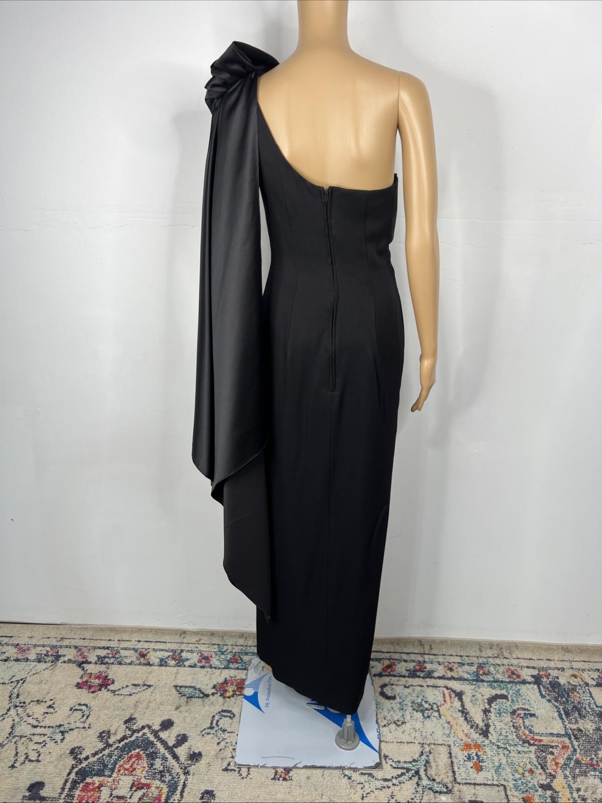 10-6149.jpg Dave & Johnny VTG One Shoulder Maxi Gown Size 6/8 Black Draped Neckline Formal
