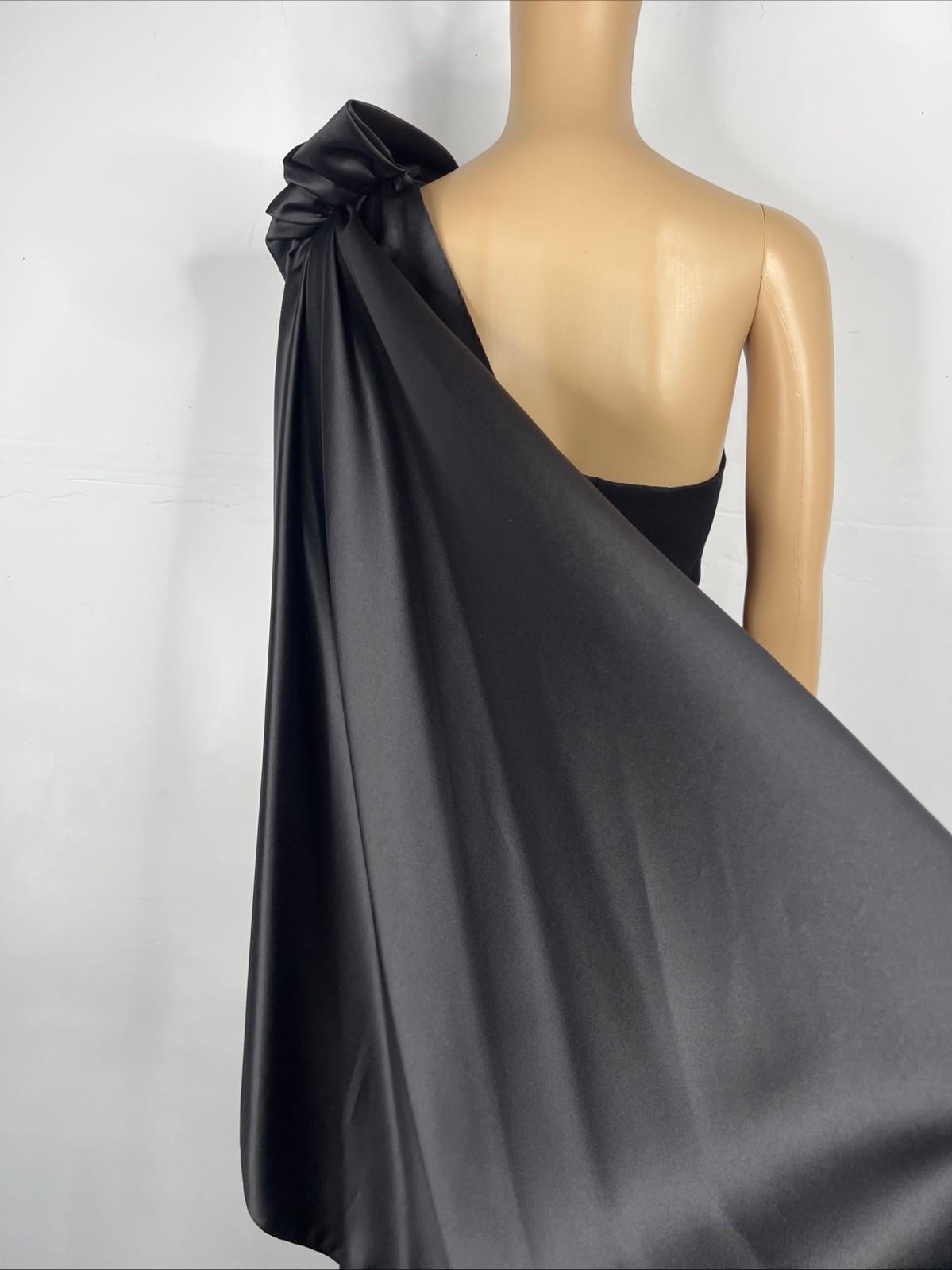 10-6150.jpg Dave & Johnny VTG One Shoulder Maxi Gown Size 6/8 Black Draped Neckline Formal
