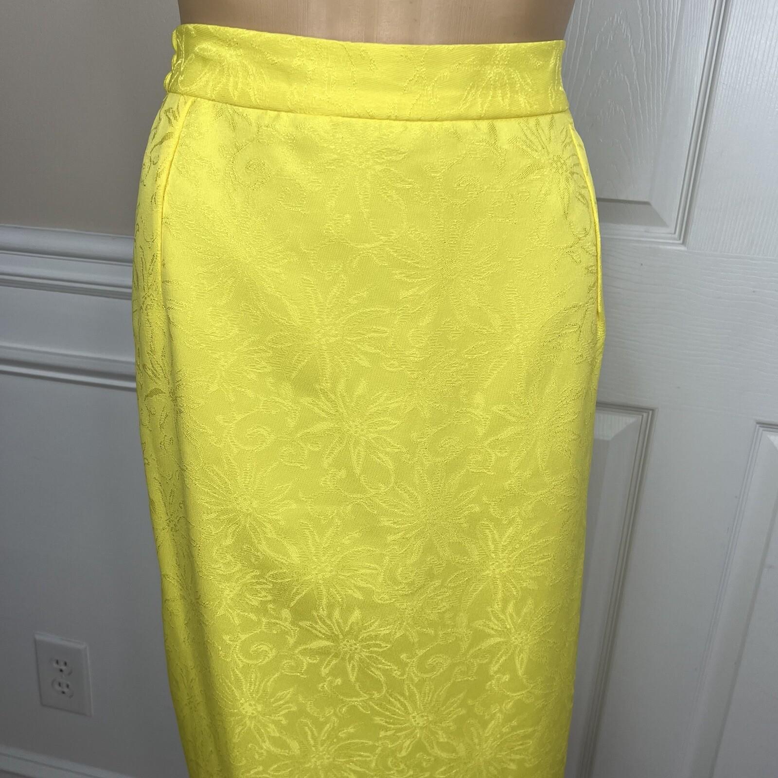 Clarissa Women Polyester Skirt Suit Size 18 Yellow Pleated Shawl Collar 2PC New