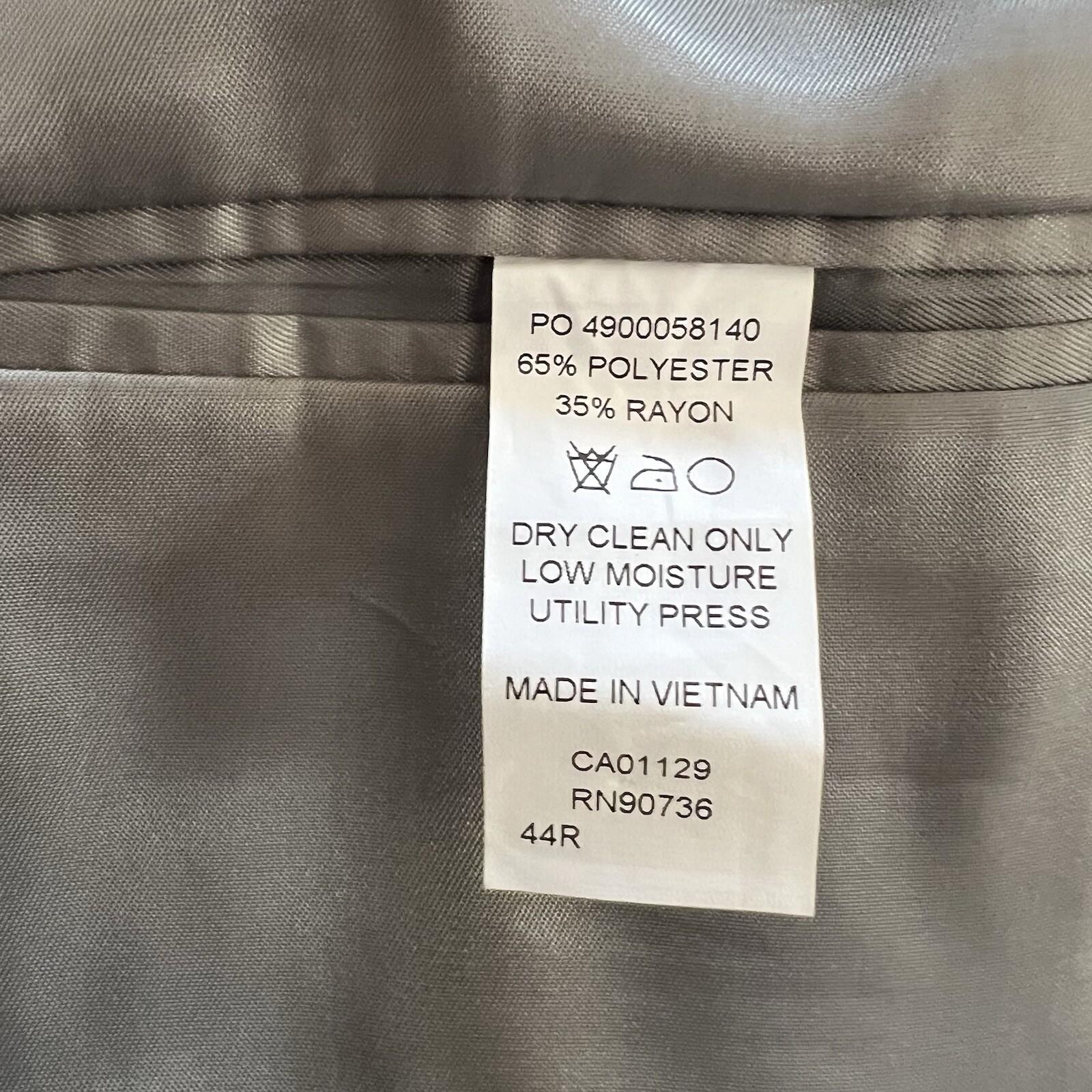 10-6308.jpg Calvin Klein Polyester Rayon Suit 44R Pants 38x33.5 Charcoal Gray Pockets 2PC