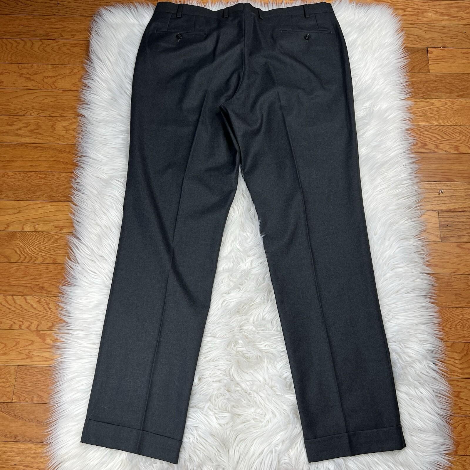 10-6315.jpg Calvin Klein Polyester Rayon Suit 44R Pants 38x33.5 Charcoal Gray Pockets 2PC