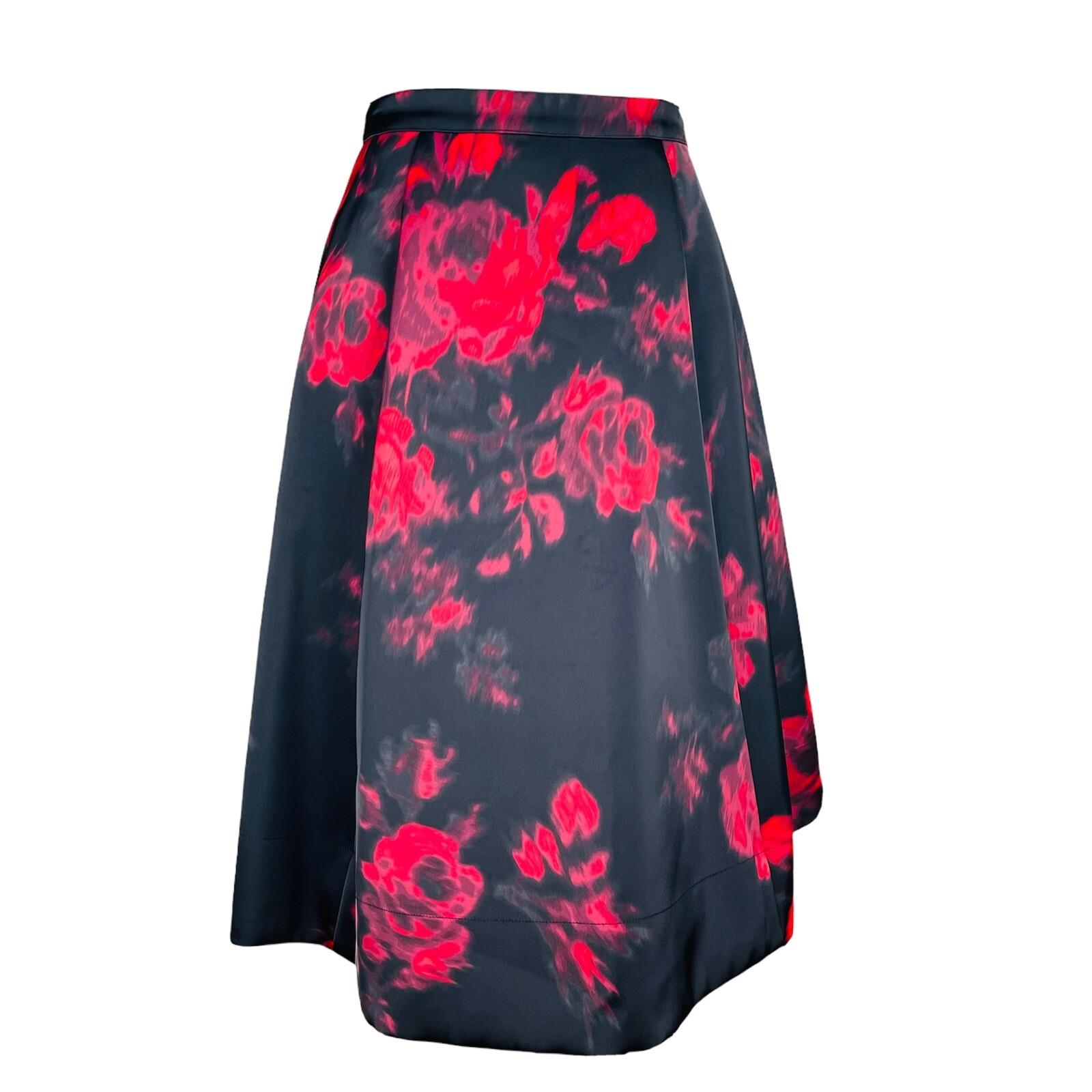 ESSENTIALS ANTWERP  Scuba Stretch Skirt Size Eur 38 Pleated Flare Floral Preppy