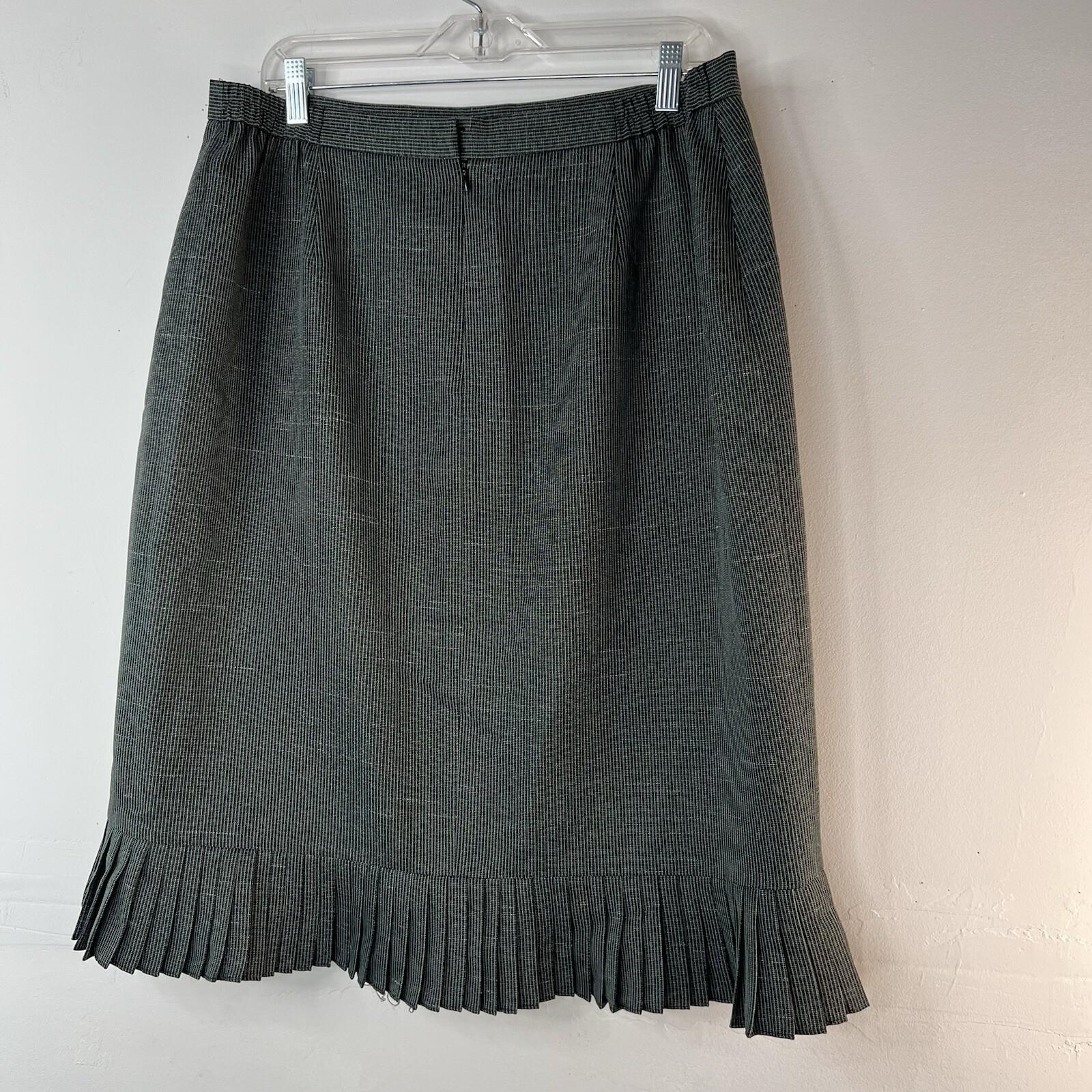 10-6369.jpg Le Suit Polyester Rayon Skirt Suit 16W Green Black Striped Pleated Belted Lined