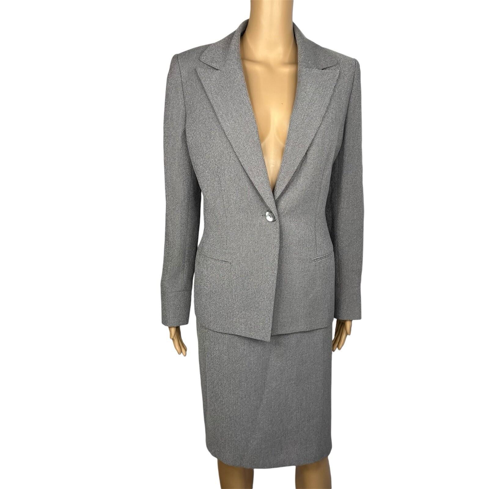 Kasper Women Polyester Skirt Suit Size 8 Gray Notch Collar Lined Business 2PC