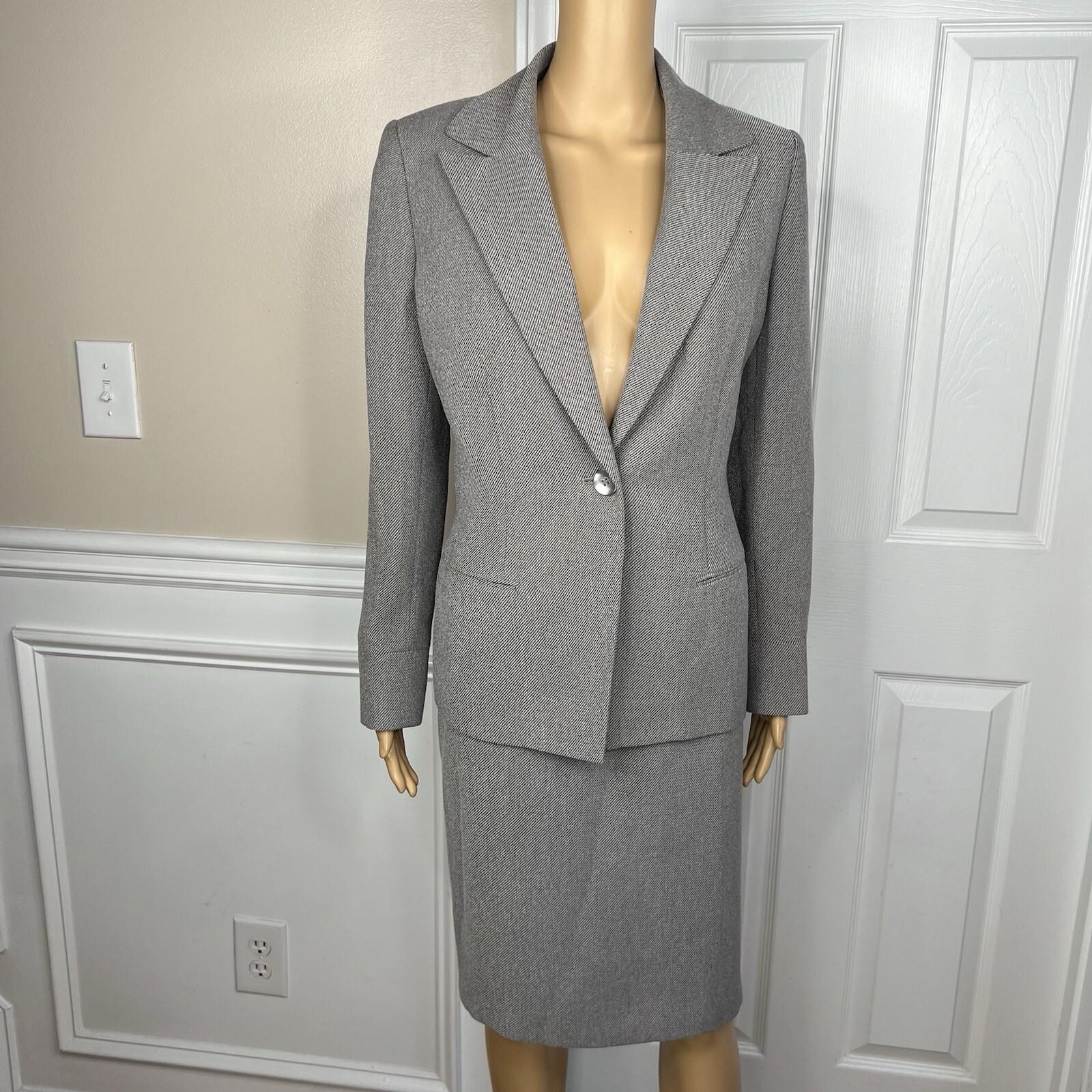 Kasper Women Polyester Skirt Suit Size 8 Gray Notch Collar Lined Business 2PC