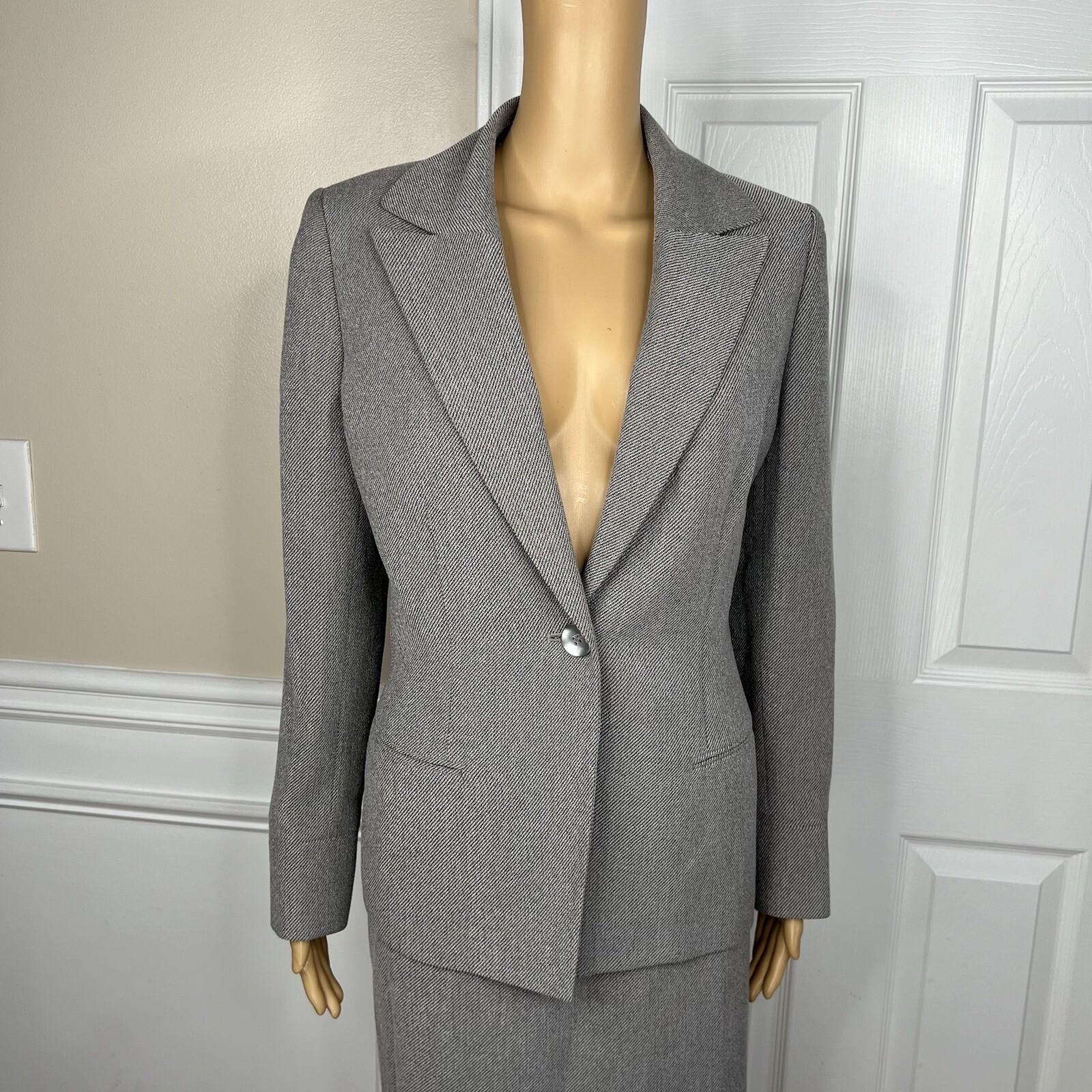 Kasper Women Polyester Skirt Suit Size 8 Gray Notch Collar Lined Business 2PC