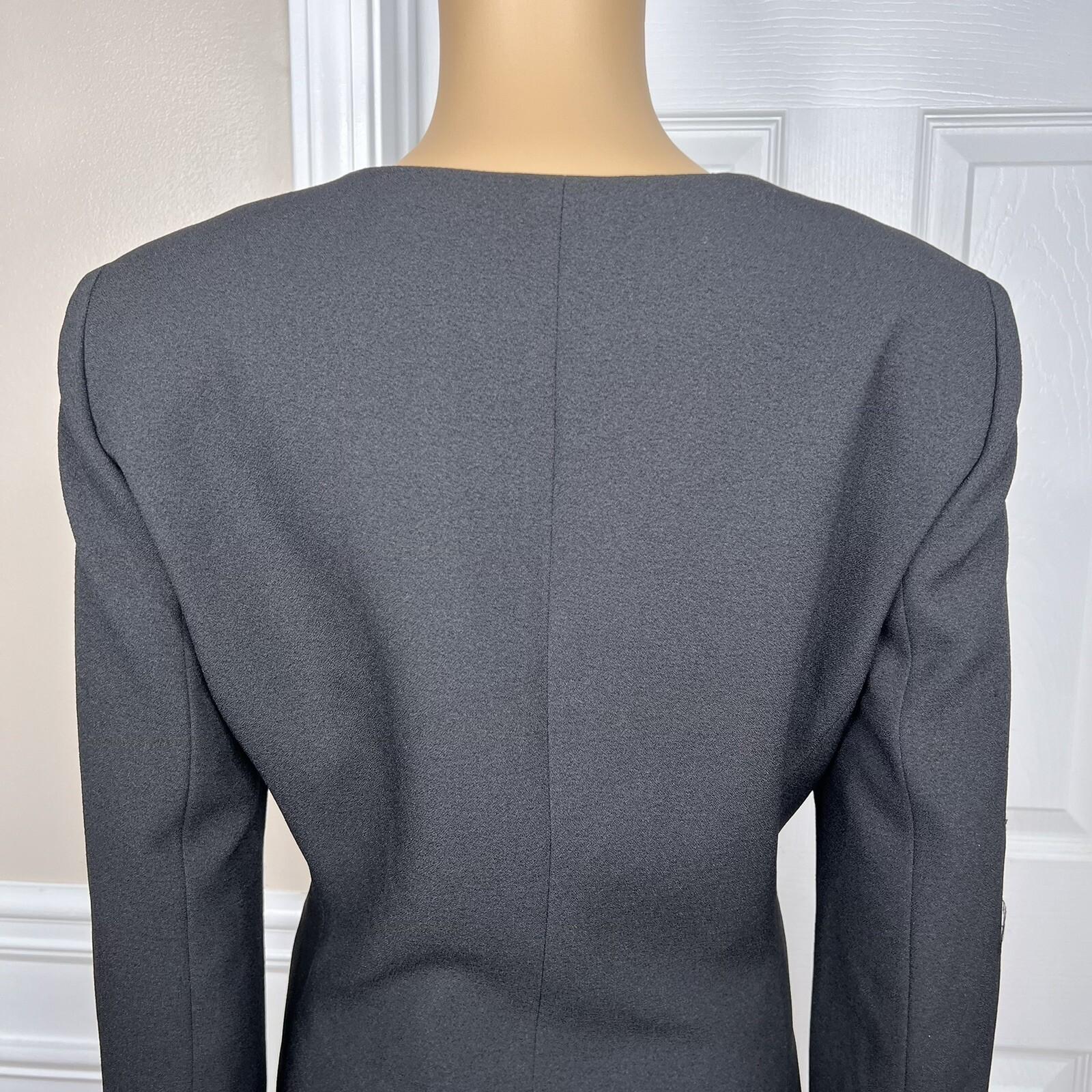 Tahari Women Polyester Stretch Blazer Size 8 Black lined Ruffle Collarless Wrap