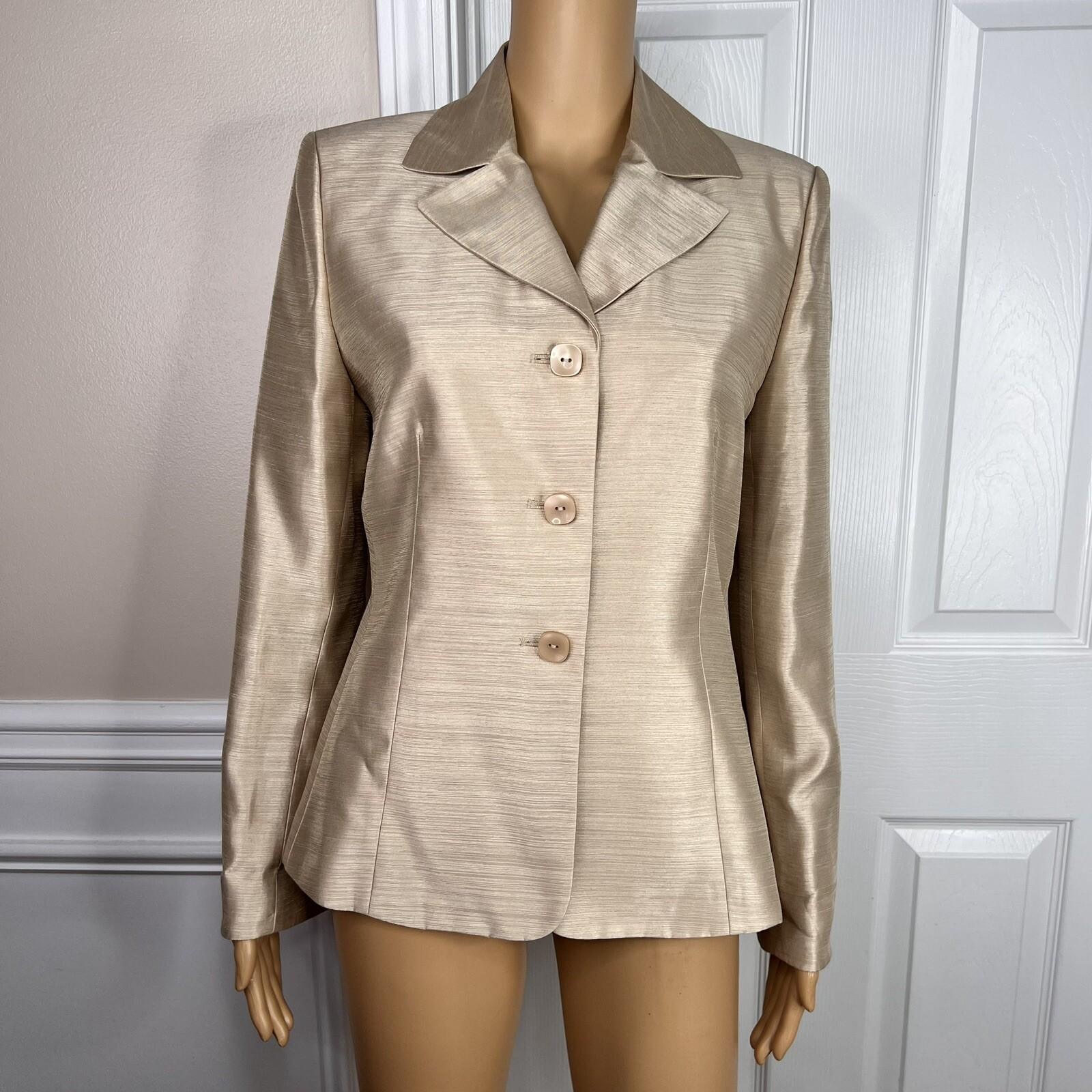 10-6601.jpg Collections For Le Suit Polyester Rayon Blazer Suit Size 6 Beige Gold Lined