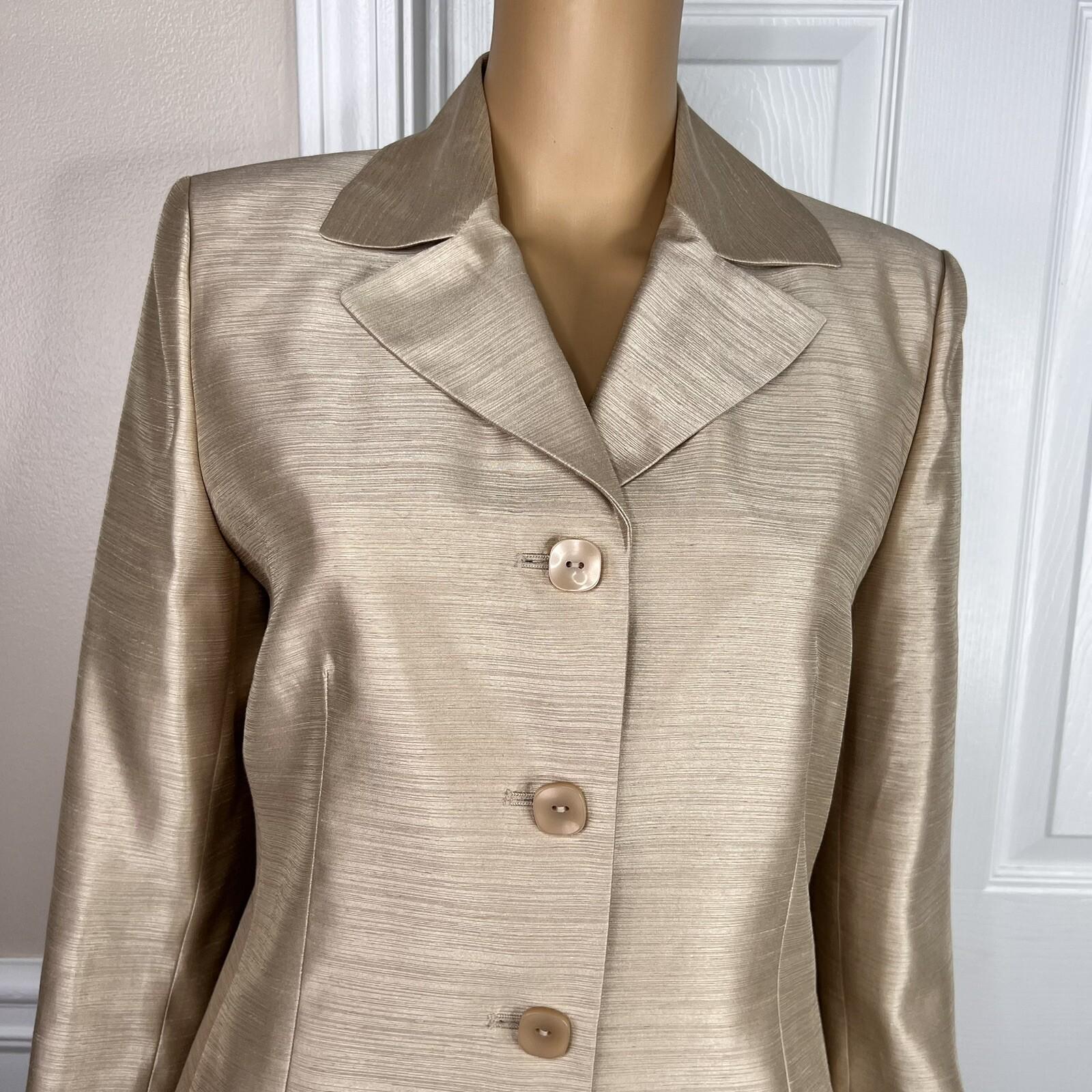 10-6602.jpg Collections For Le Suit Polyester Rayon Blazer Suit Size 6 Beige Gold Lined