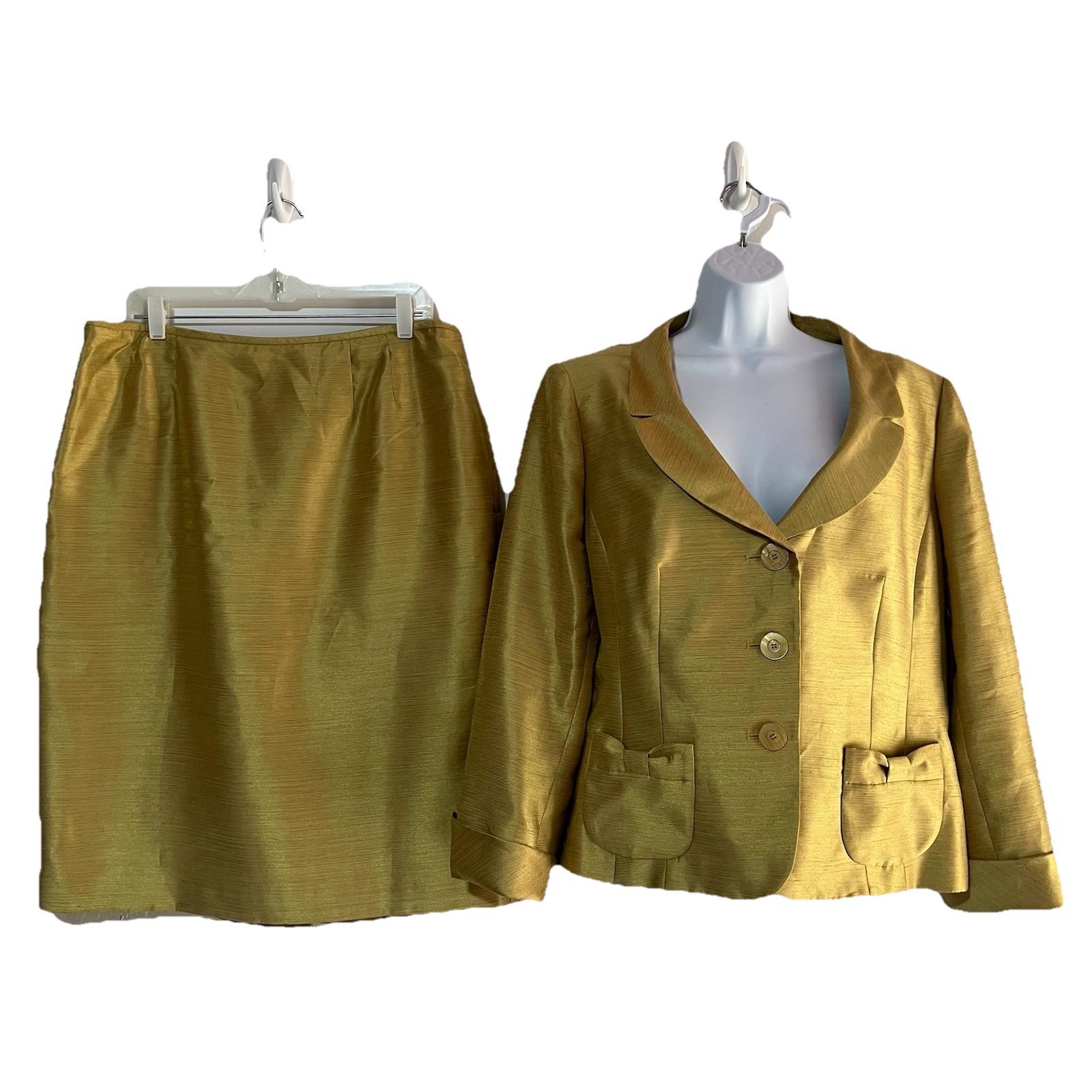 Suit Studio Polyester Blend Skirt Suit 16 Gold Green Metallic Cocktail Pockets