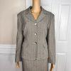 Le Suit Women Polyester Spandex Skirt Suit Size 14P Gray Lined Pockets 2PC